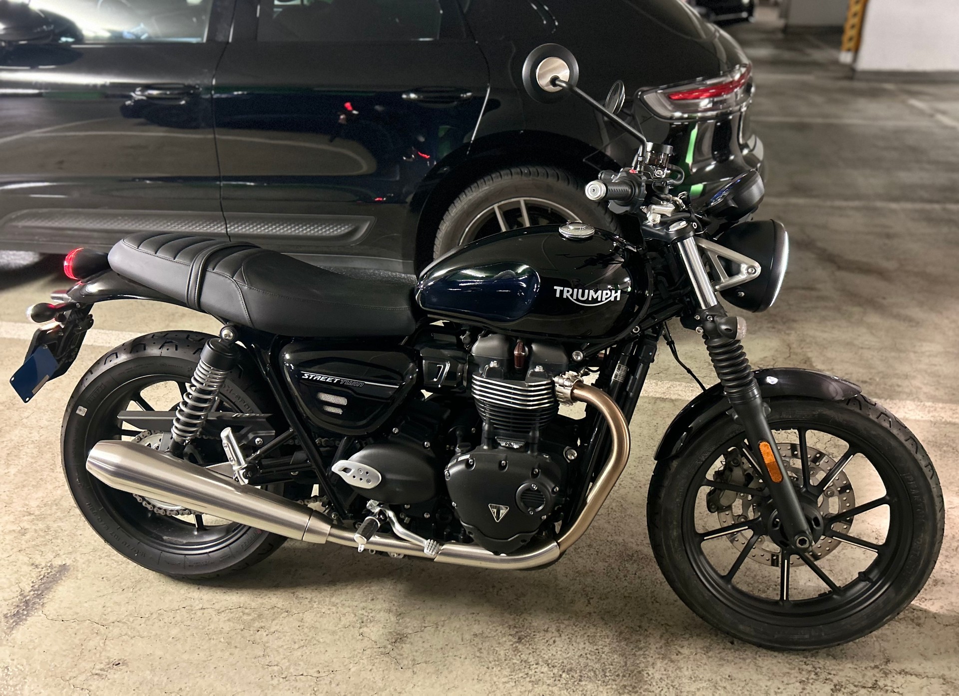 TRIUMPH Street Twin 900 Gold Line (35kW)-image-1