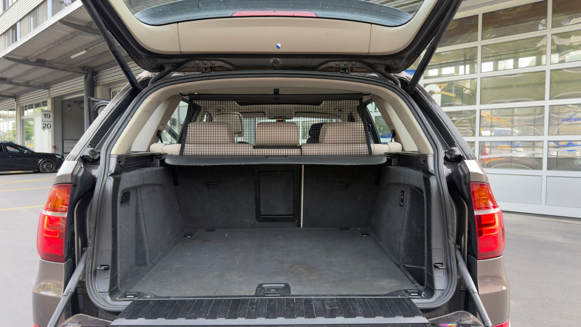 BMW X5 xDrive 30d Steptronic-image-13