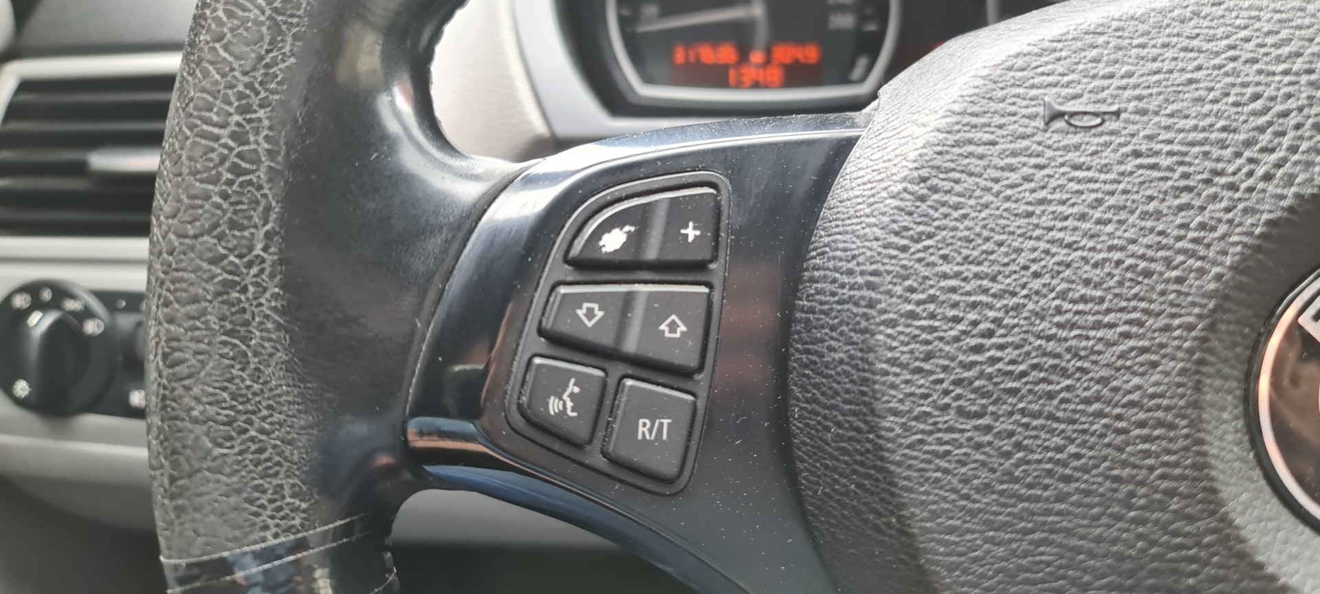 BMW X3 xDrive 30d (3.0d)-image-27