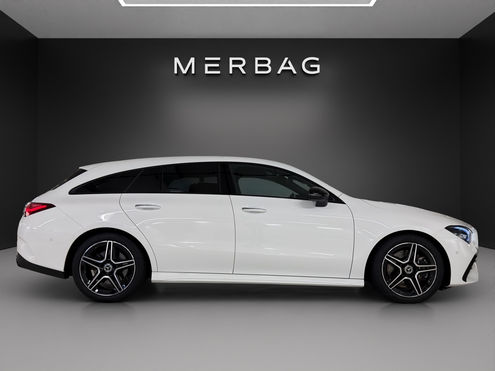 MERCEDES-BENZ CLA Shooting Brake 250 4Matic 8G-DCT-image-5