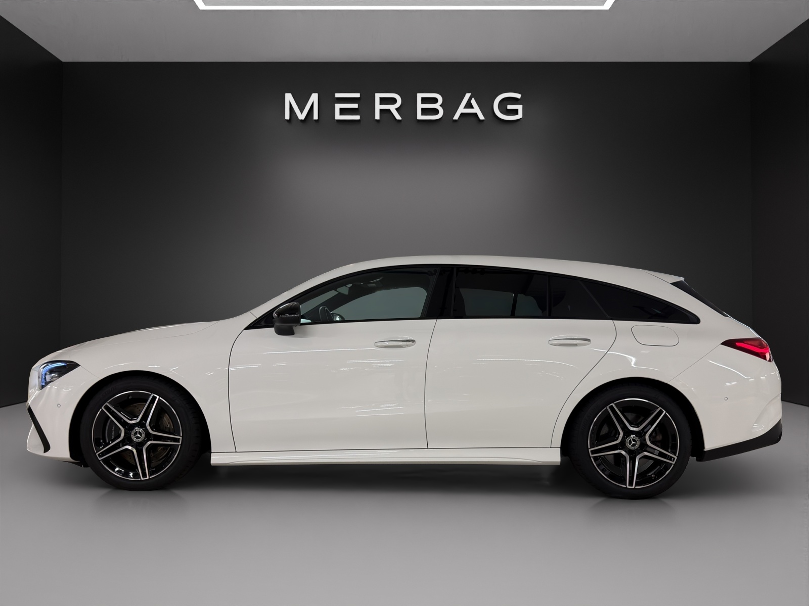 MERCEDES-BENZ CLA Shooting Brake 250 4Matic 8G-DCT-image-1