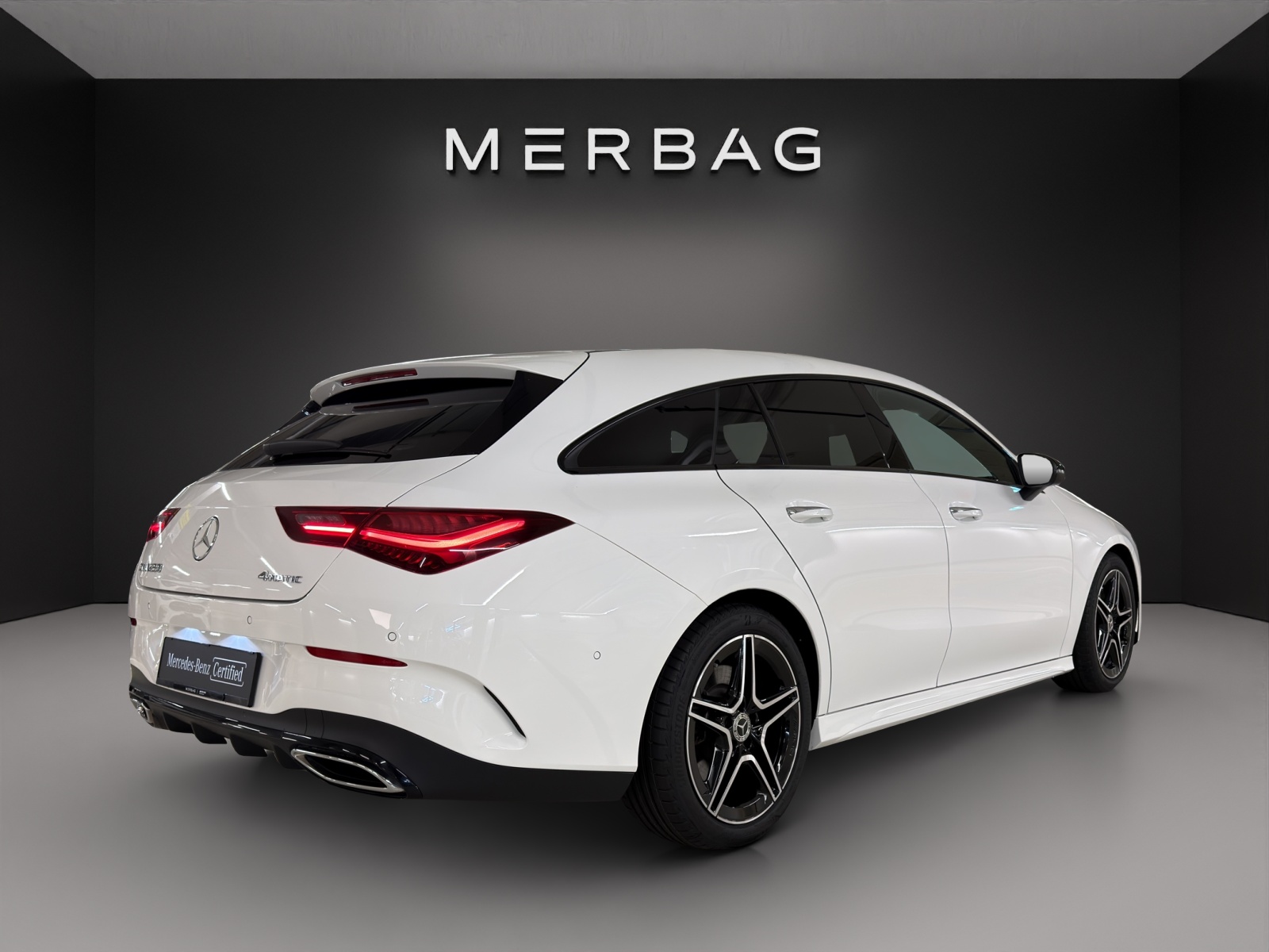 MERCEDES-BENZ CLA Shooting Brake 250 4Matic 8G-DCT-image-4