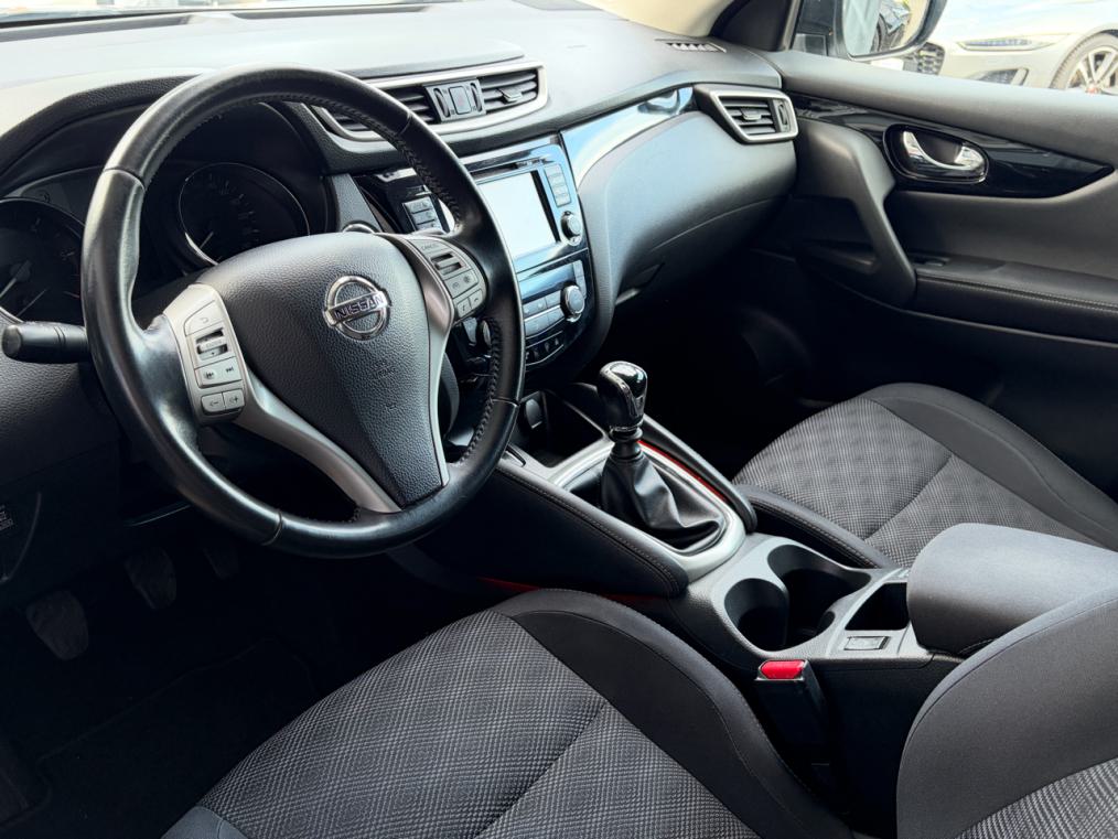 NISSAN Qashqai 1.6 dCi tekna ALL-MODE 4x4-showroom-element-3