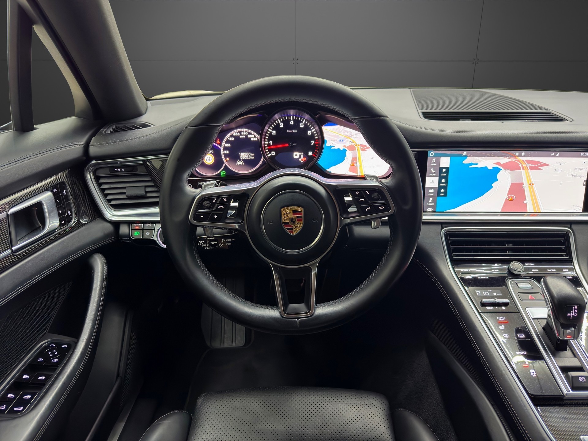 PORSCHE Panamera 4S PDK-image-10