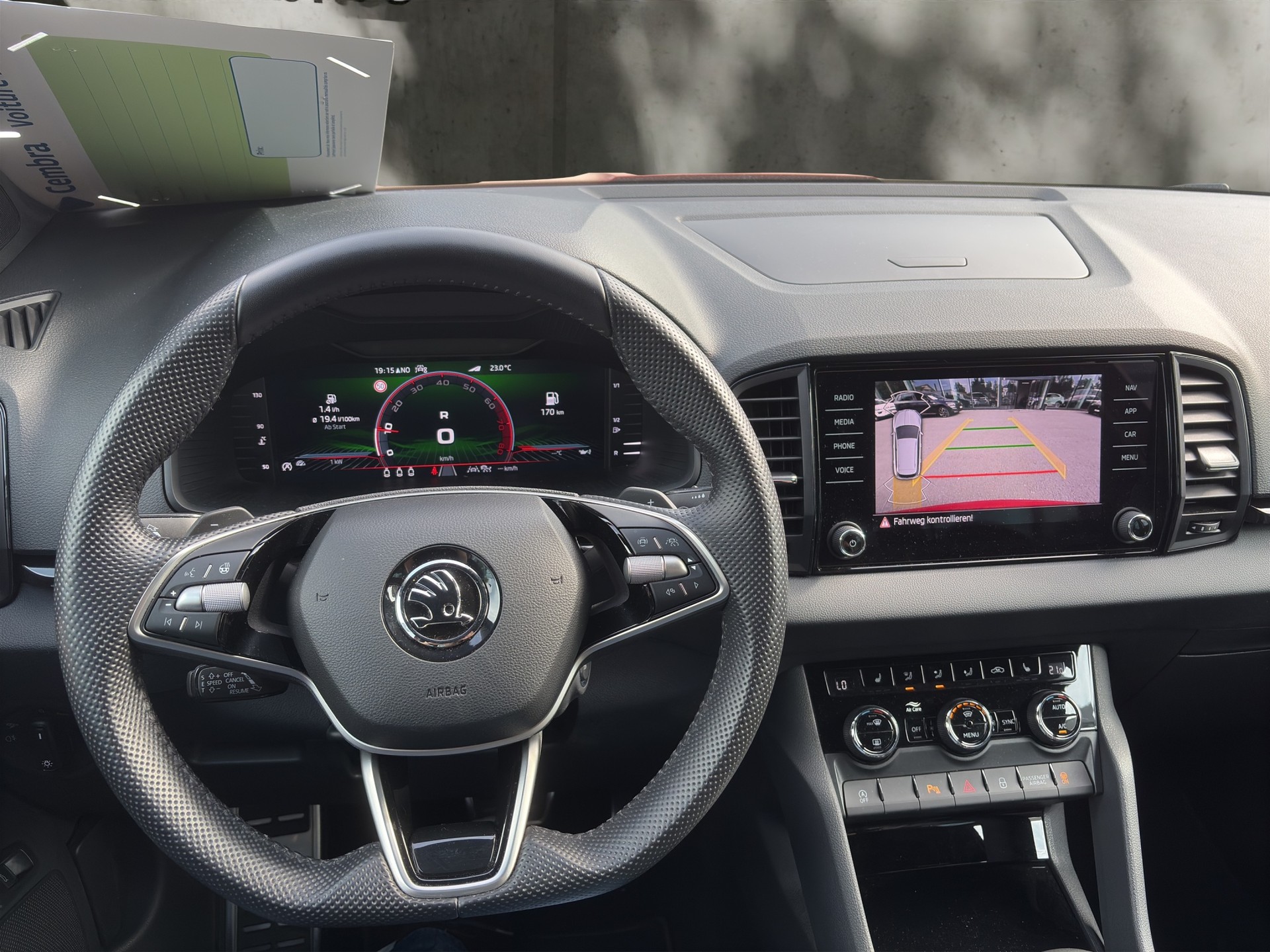 SKODA Karoq 1.5 TSI SportLine DSG-image-9