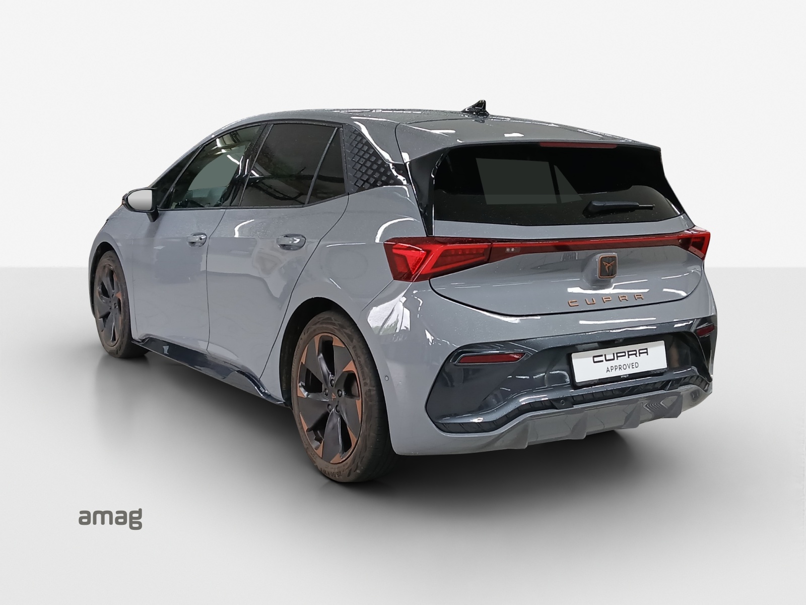 CUPRA Born 58 kWh-showroom-element-2