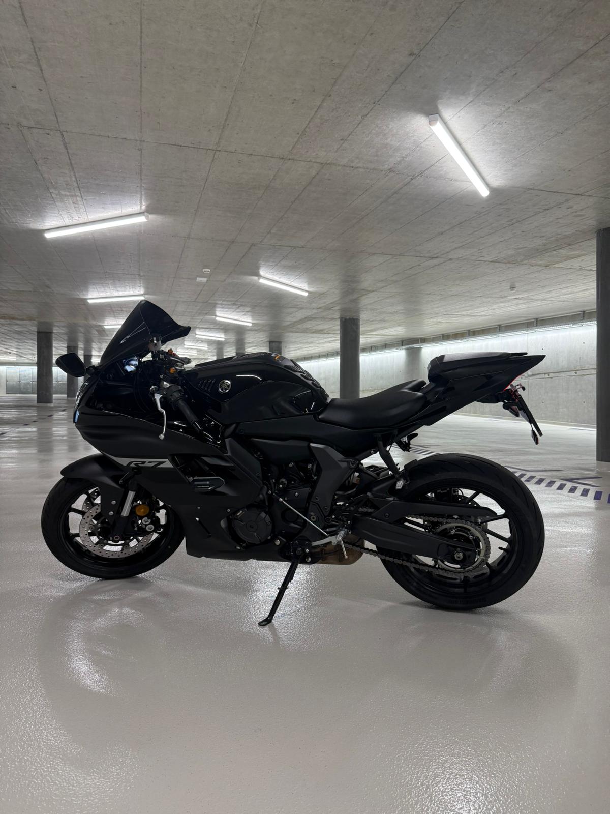 YAMAHA YZF-R7 (35kW)-image-1