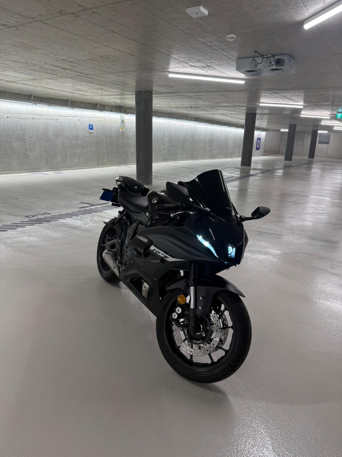YAMAHA YZF-R7 (35kW)-image-2