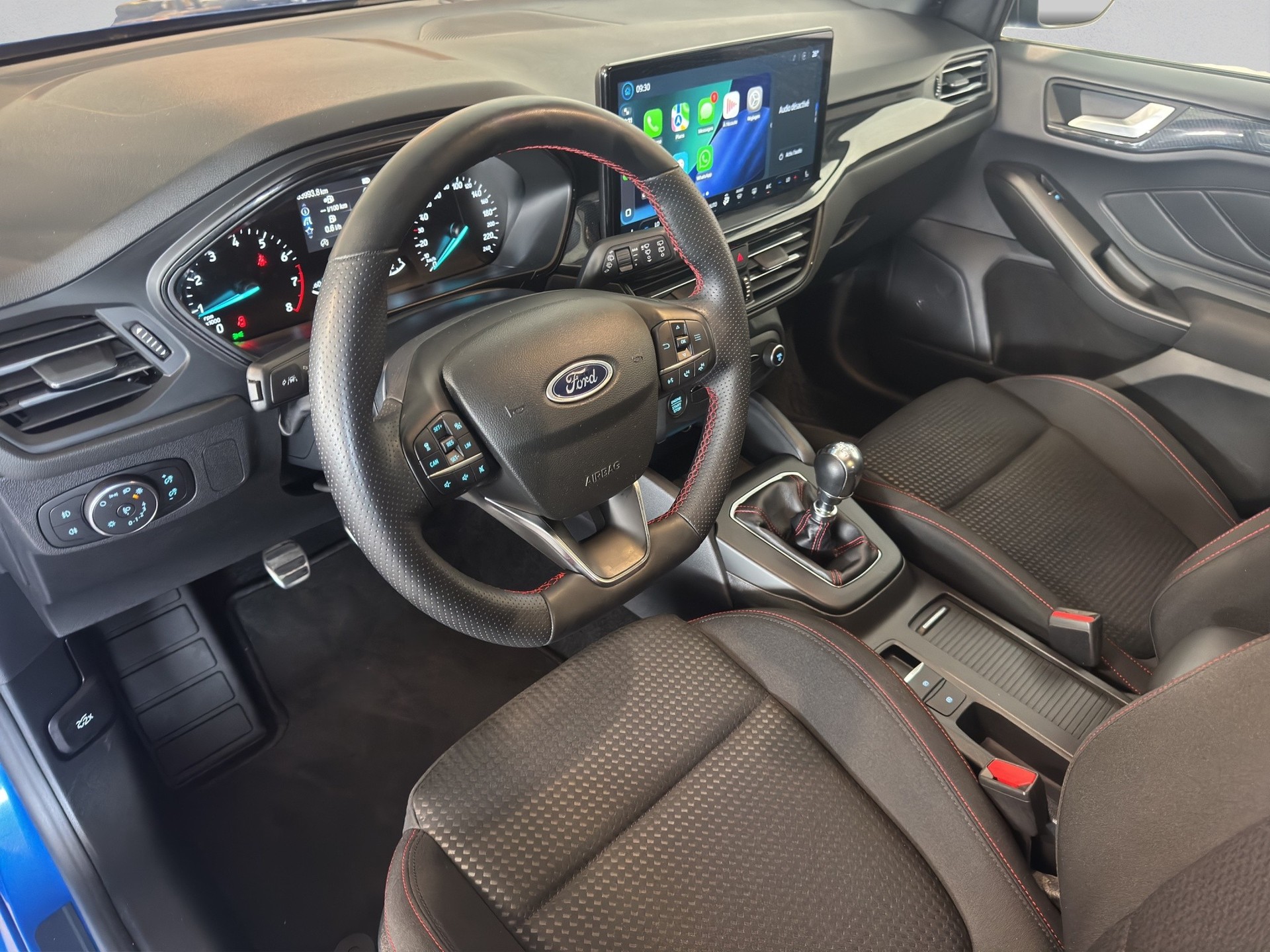 FORD Focus 1.0 MHEV ST-Line-image-9
