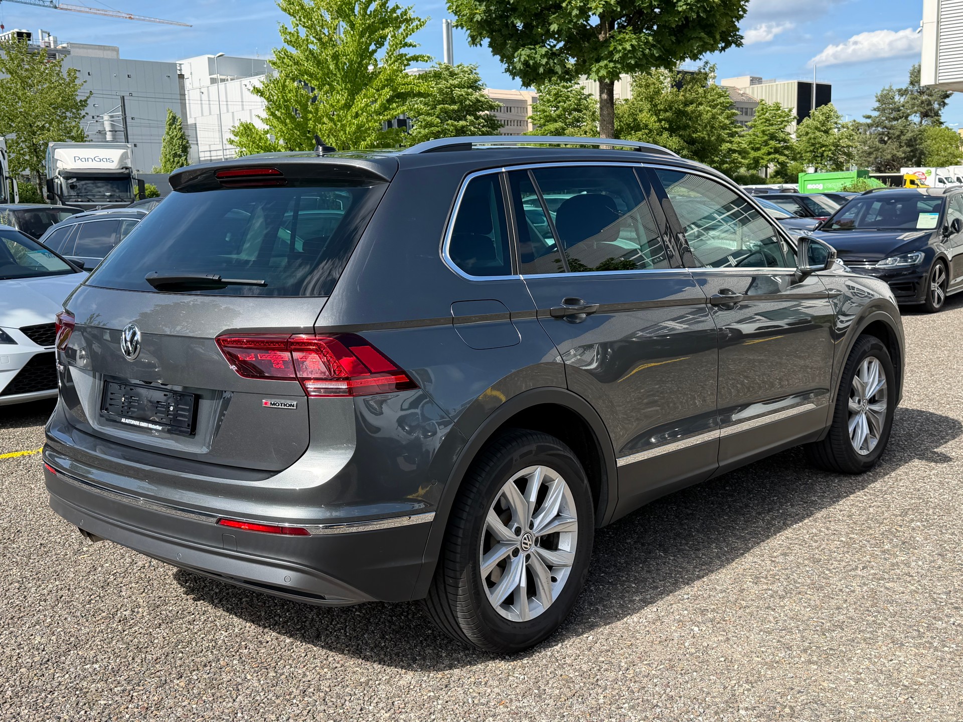 VW Tiguan 2.0TSI Highline 4Motion DSG-image-4