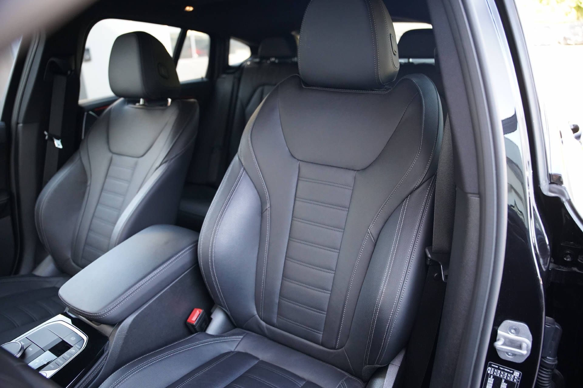 BMW X4 M40i 48V Steptronic-image-8