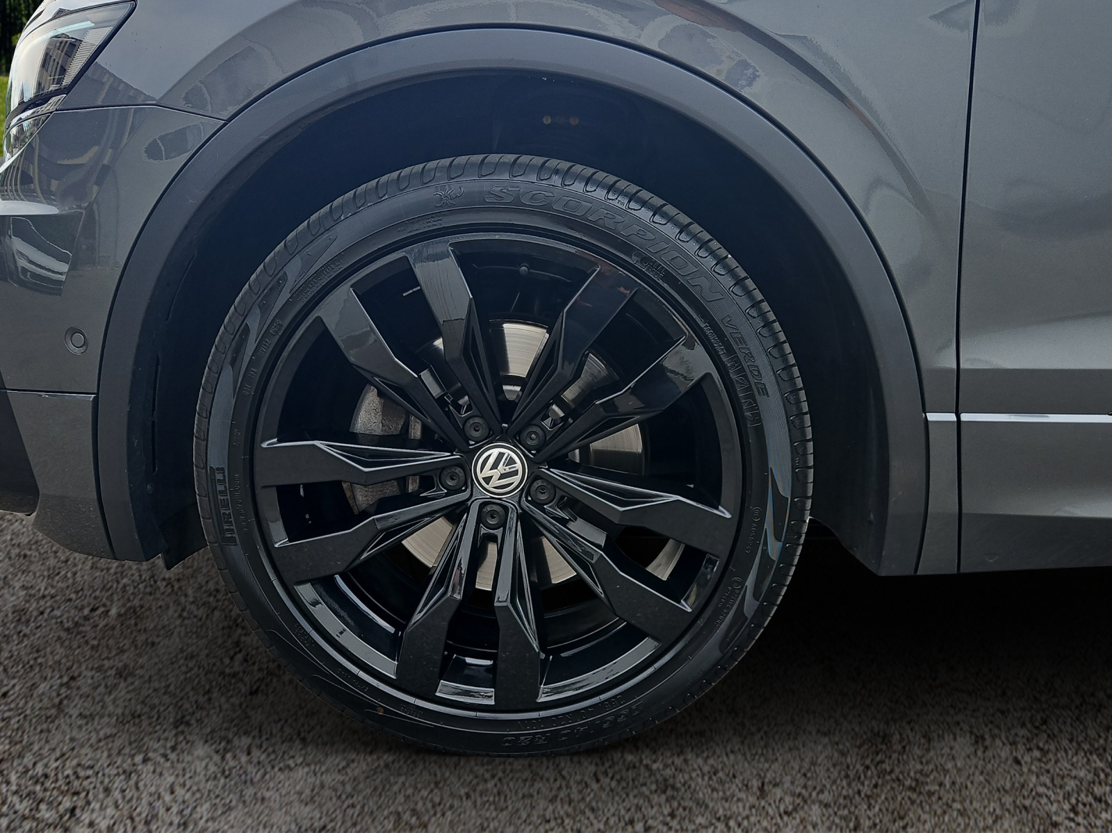 VW Tiguan 2.0TSI Highline 4Motion DSG-showroom-element-3