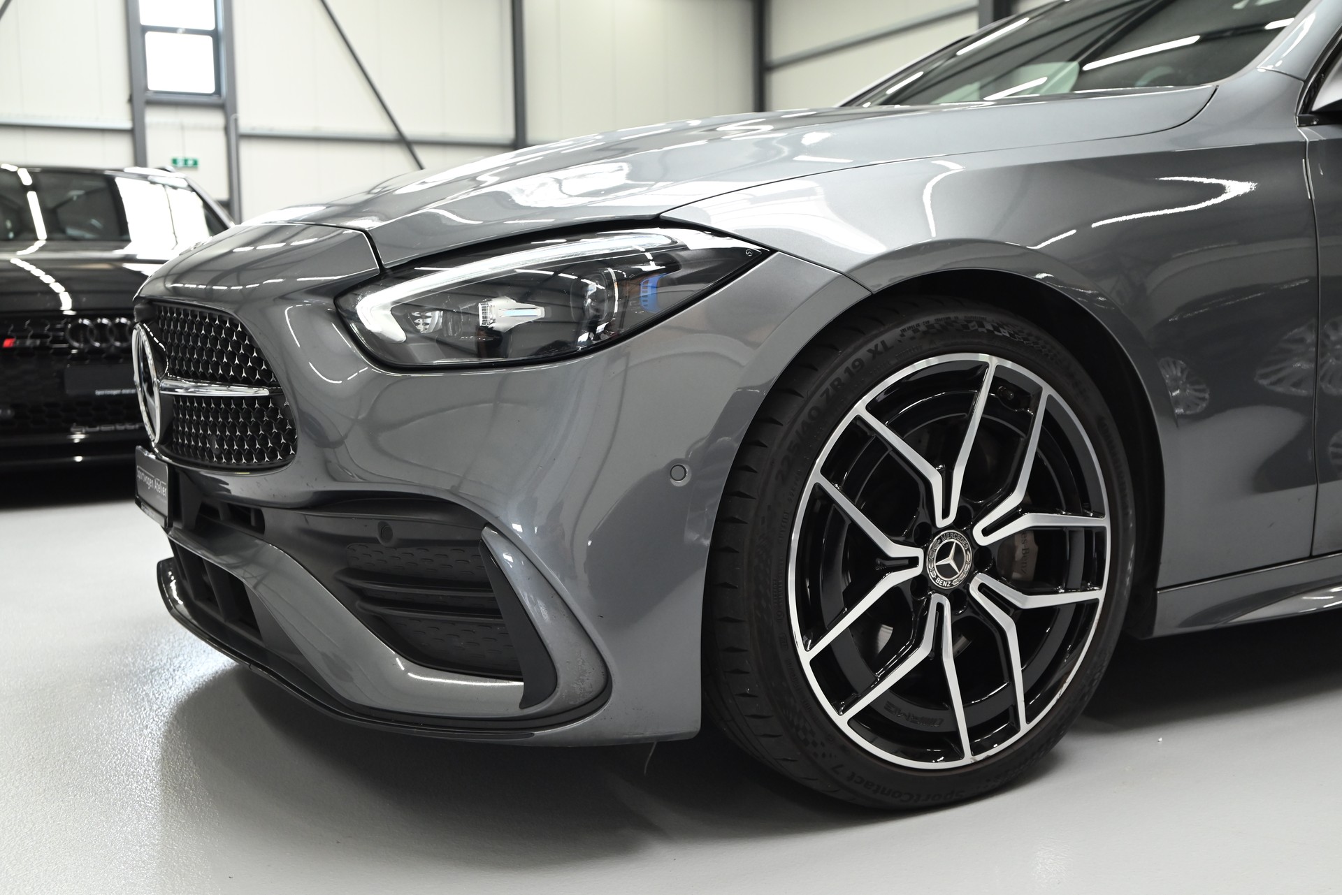 MERCEDES-BENZ C 300 d T AMG Line-showroom-element-1