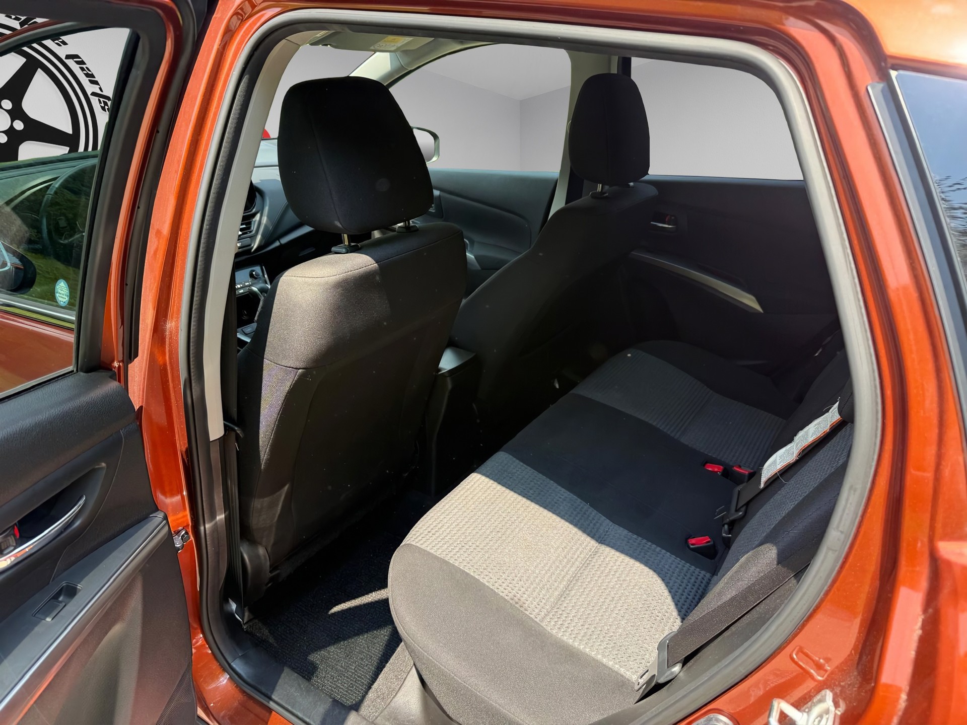 SUZUKI S-Cross 1.5 Compact Top Hybrid-image-10