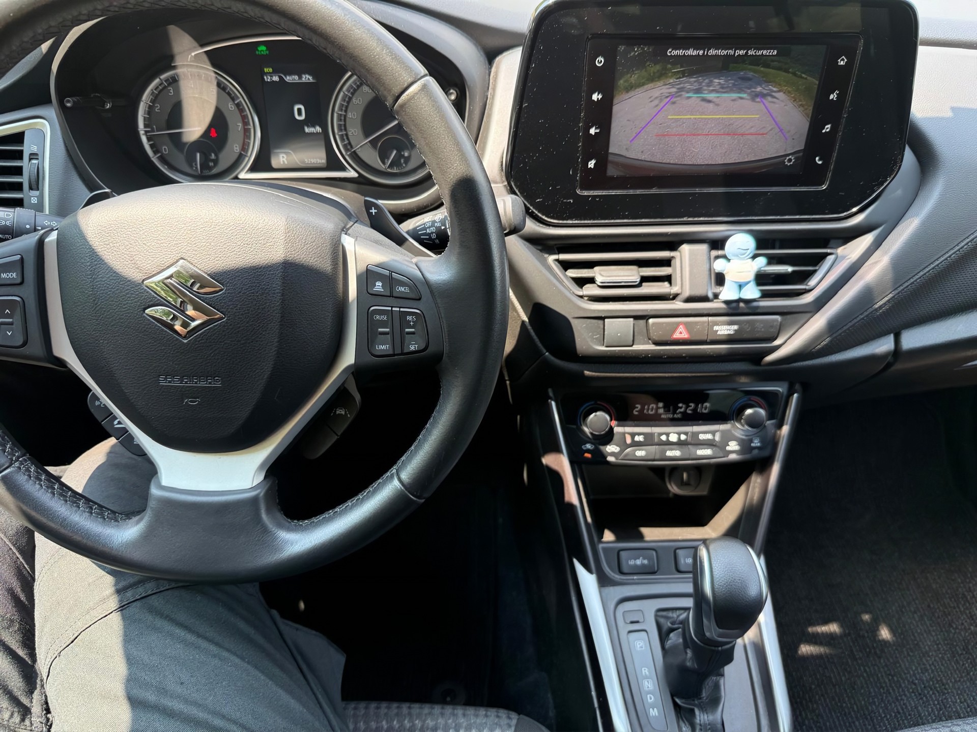 SUZUKI S-Cross 1.5 Compact Top Hybrid-image-11