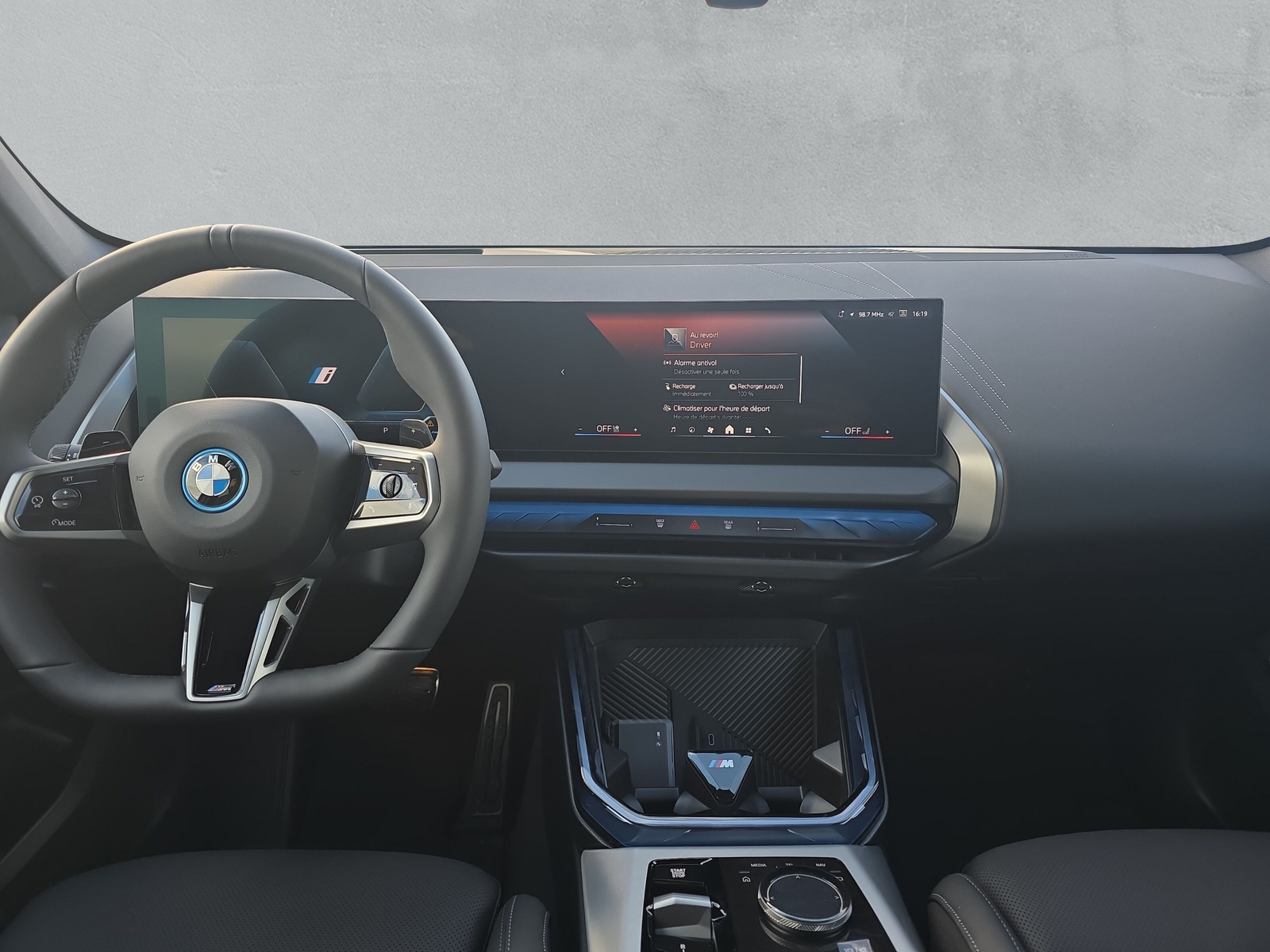 BMW X3 xDrive 30e M Sport Pro-image-12