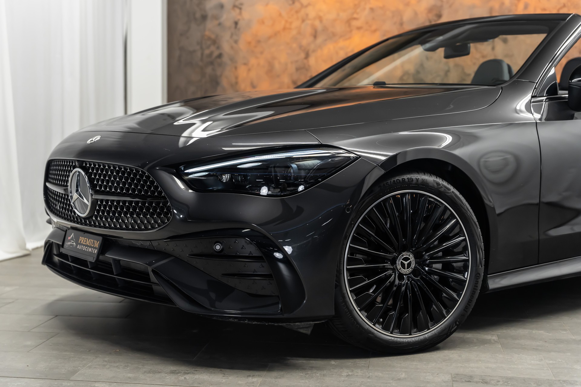 MERCEDES-BENZ CLE 300 AMG Line 4matic Cabriolet *Digital-Light*Head-Up*Burmester*360°*-showroom-element-3