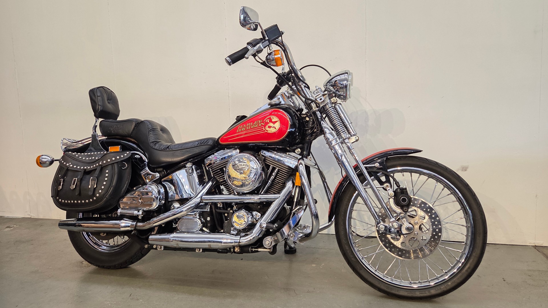 HARLEY-DAVIDSON FXSTS Springer Softail-showroom-element-2