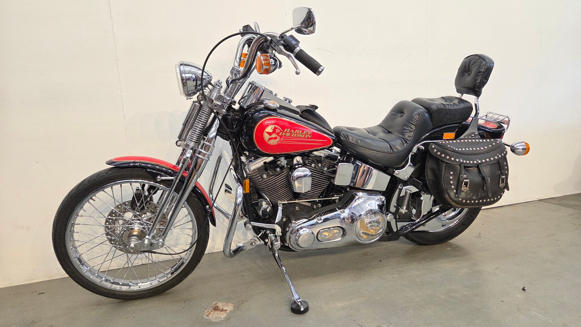 HARLEY-DAVIDSON FXSTS Springer Softail-showroom-element-3