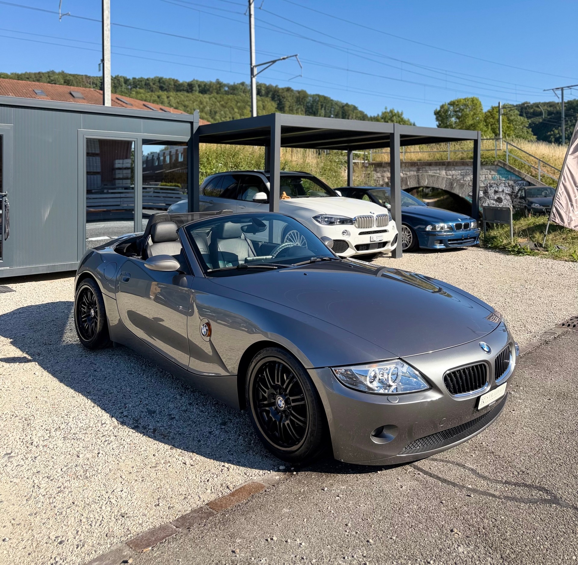 BMW Z4 2.5i Roadster M-Sport-image-3