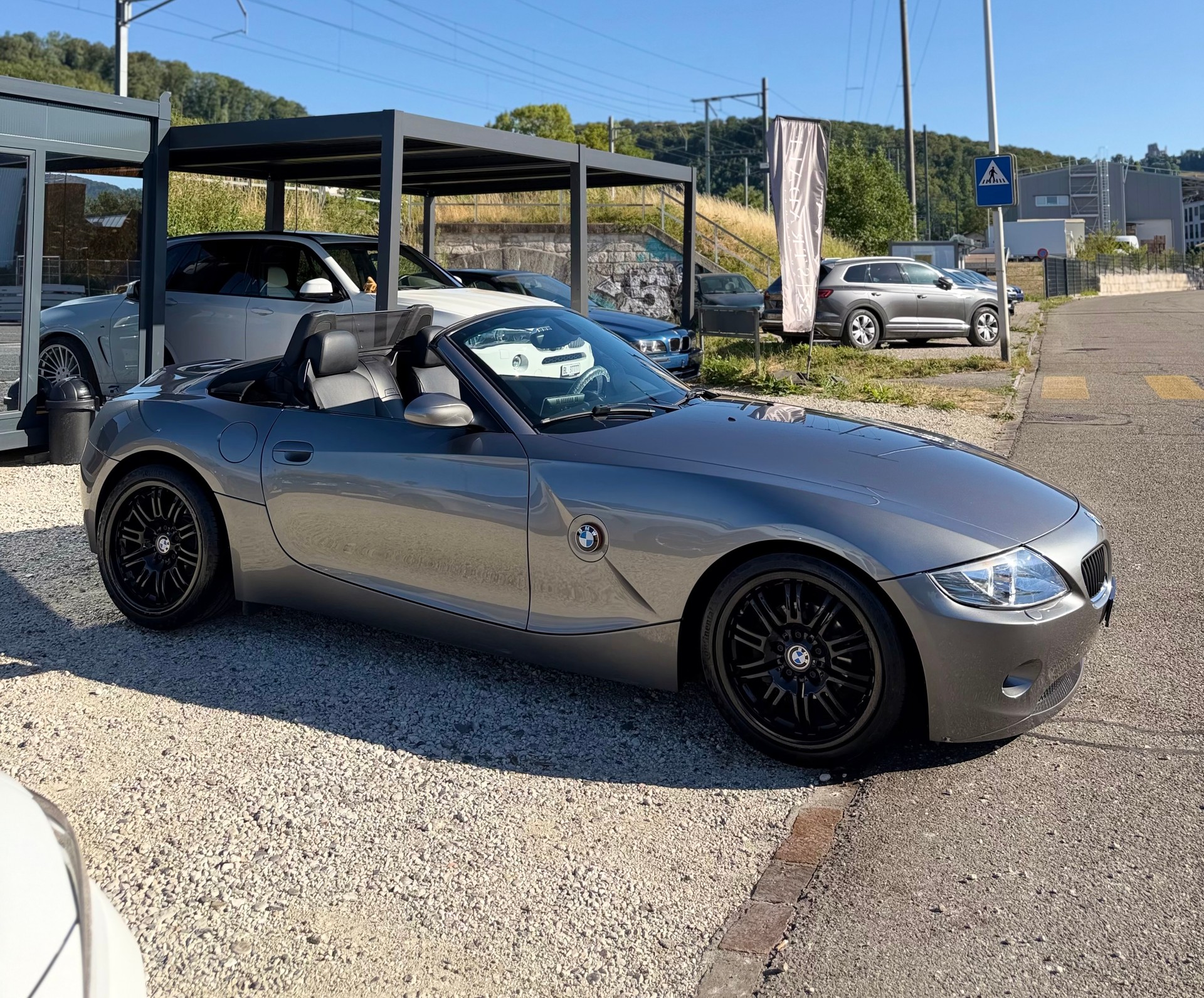 BMW Z4 2.5i Roadster M-Sport-image-4