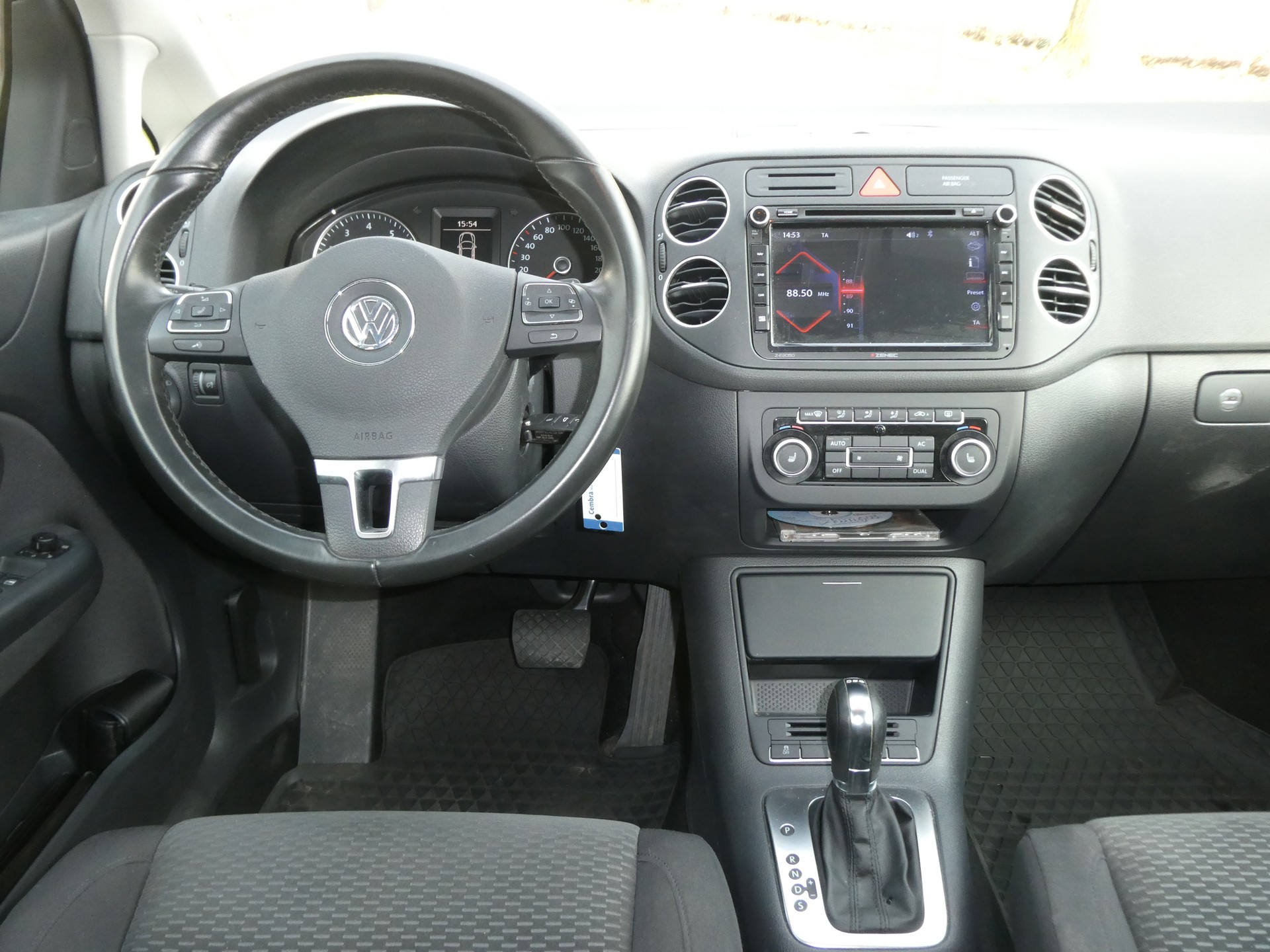 VW Golf Plus 1.4 TSI Highline DSG-image-11