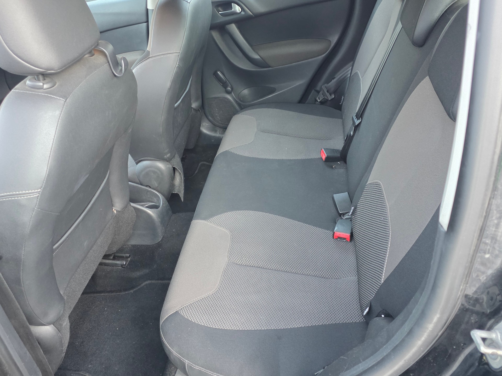 CITROEN C3 1.2i Attraction-image-11
