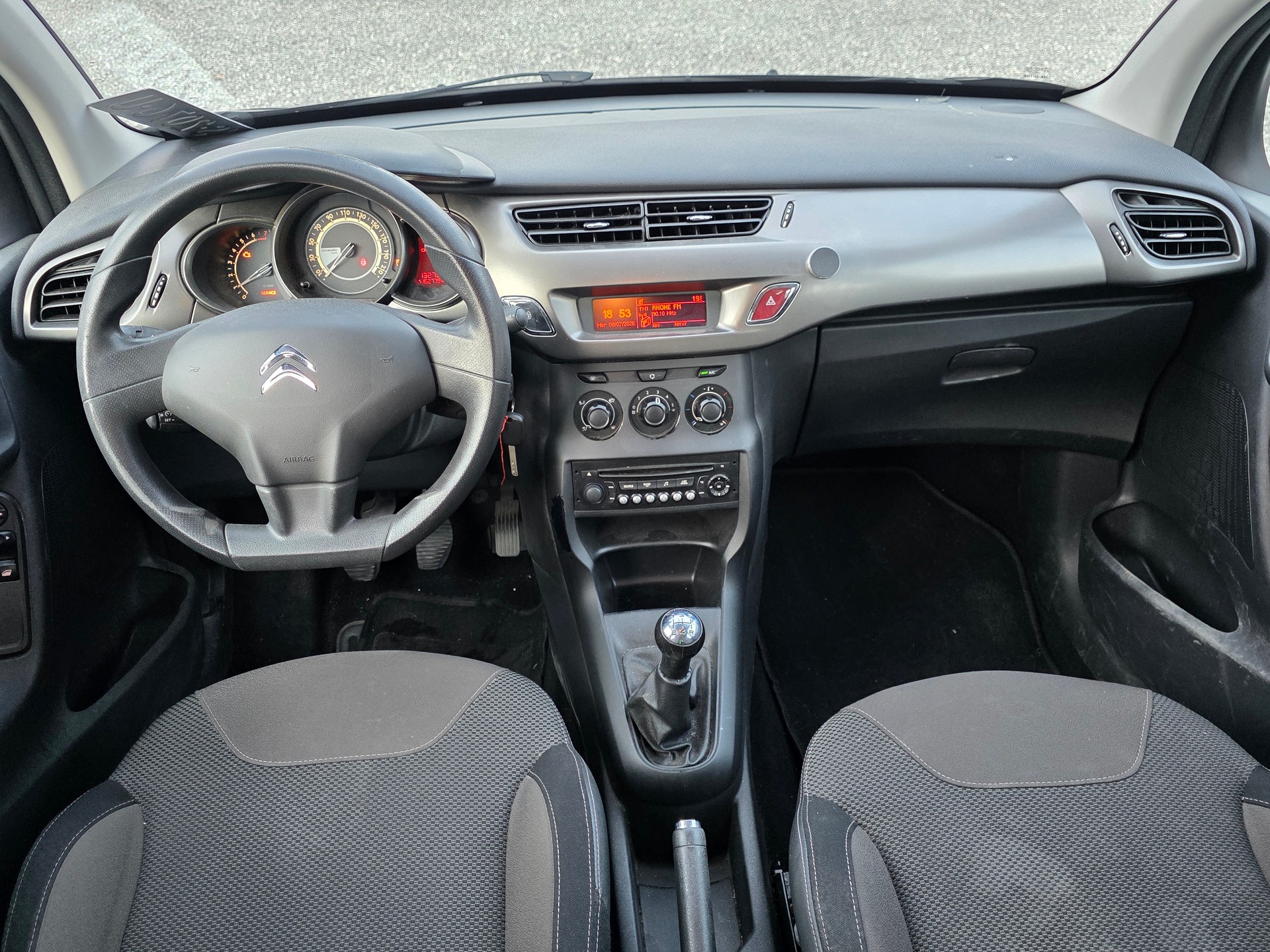 CITROEN C3 1.2i Attraction-image-8