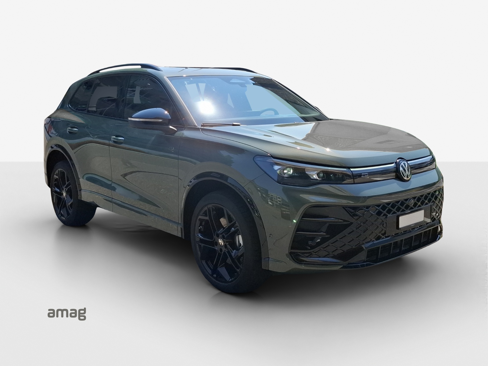VW Tiguan 2.0 TSI DSG R-Line Plus 4Motion-image-5