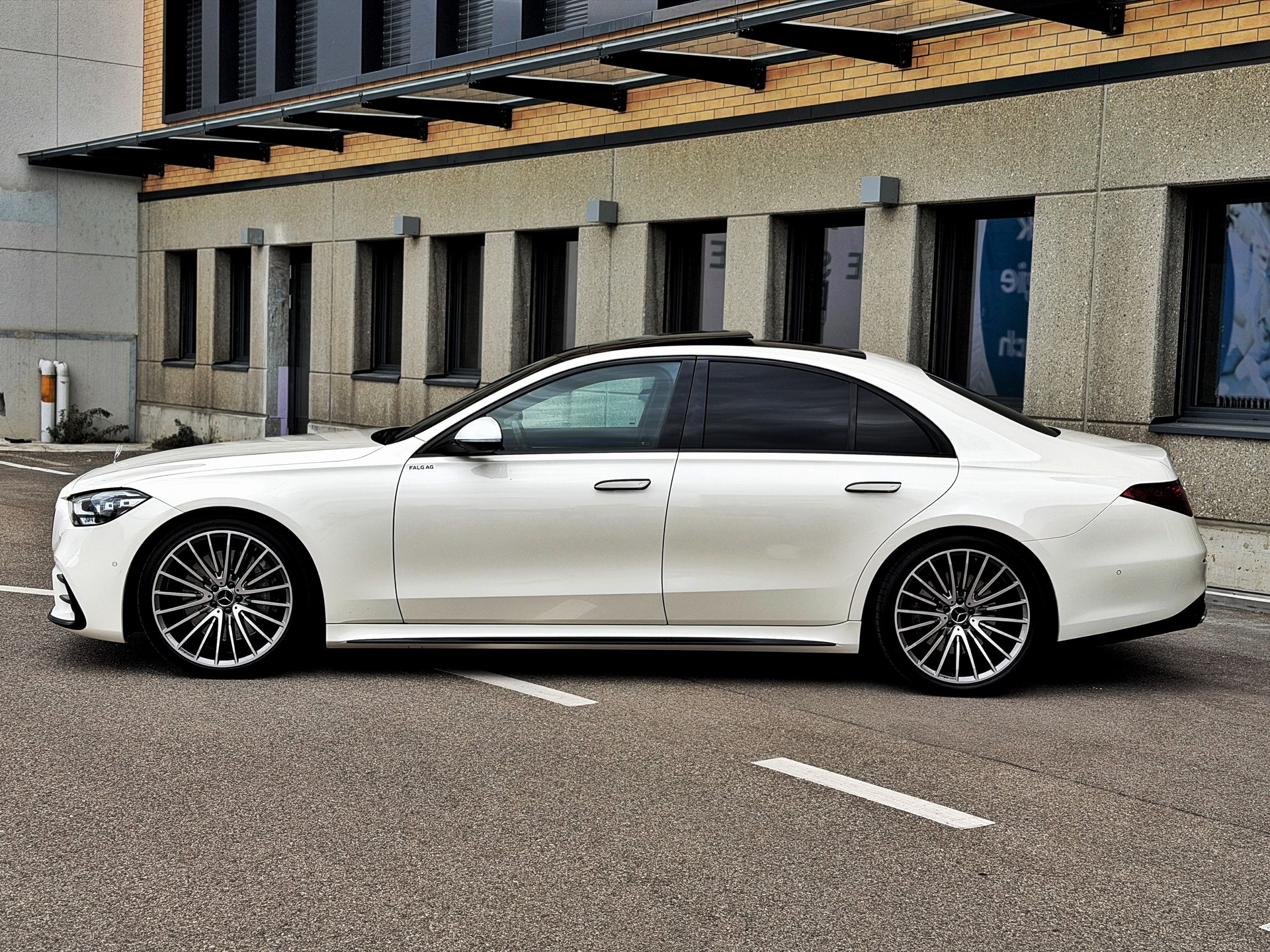 MERCEDES-BENZ S 400 d 4Matic AMG Line 9G-Tronic-showroom-element-1