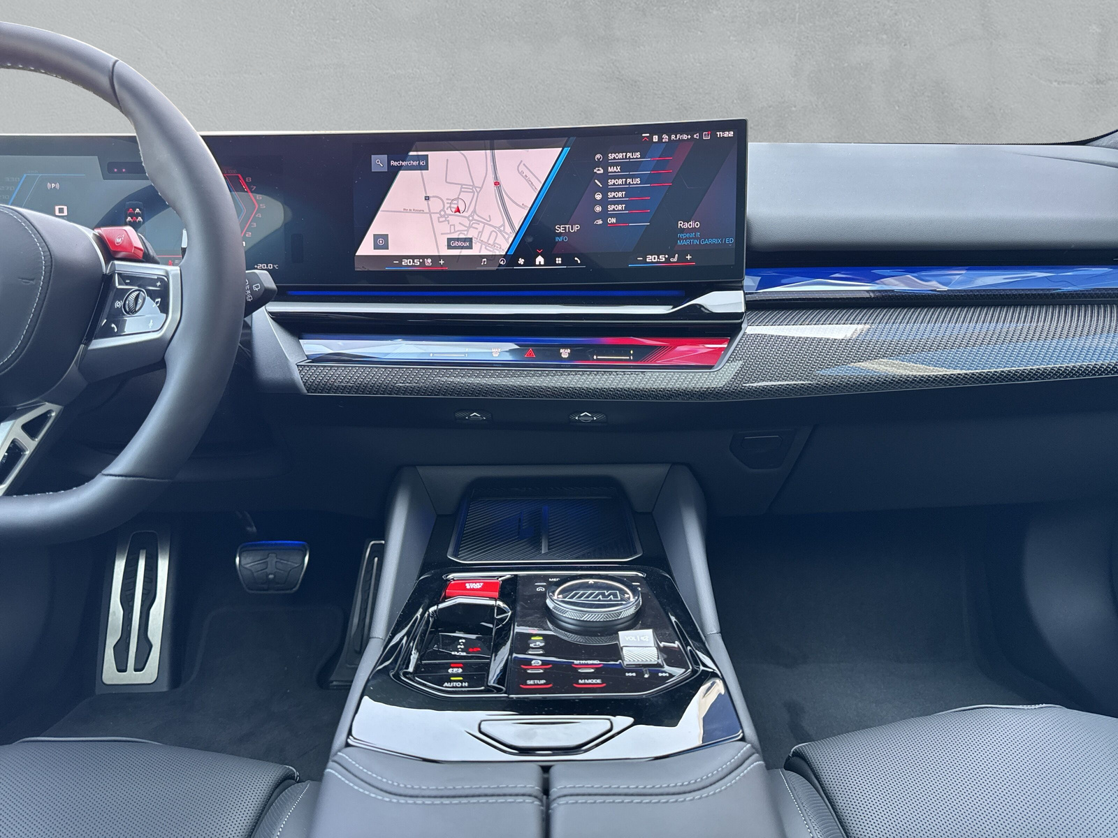 BMW M5 xDrive Touring-image-17