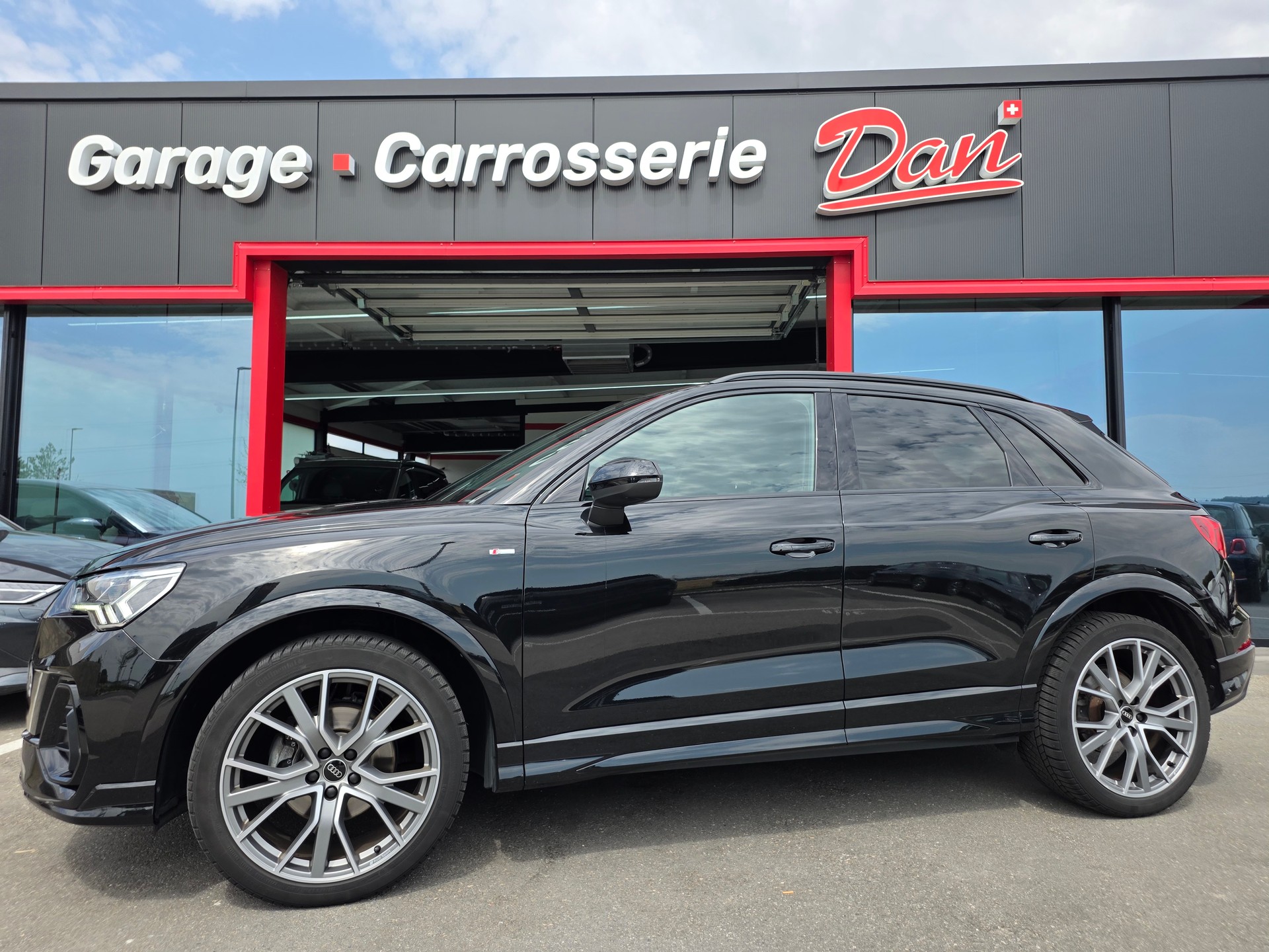 AUDI Q3 35 TFSI S line Attraction S-tronic