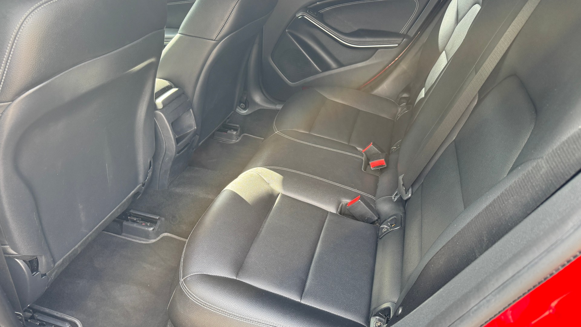 MERCEDES-BENZ CLA 220-image-8