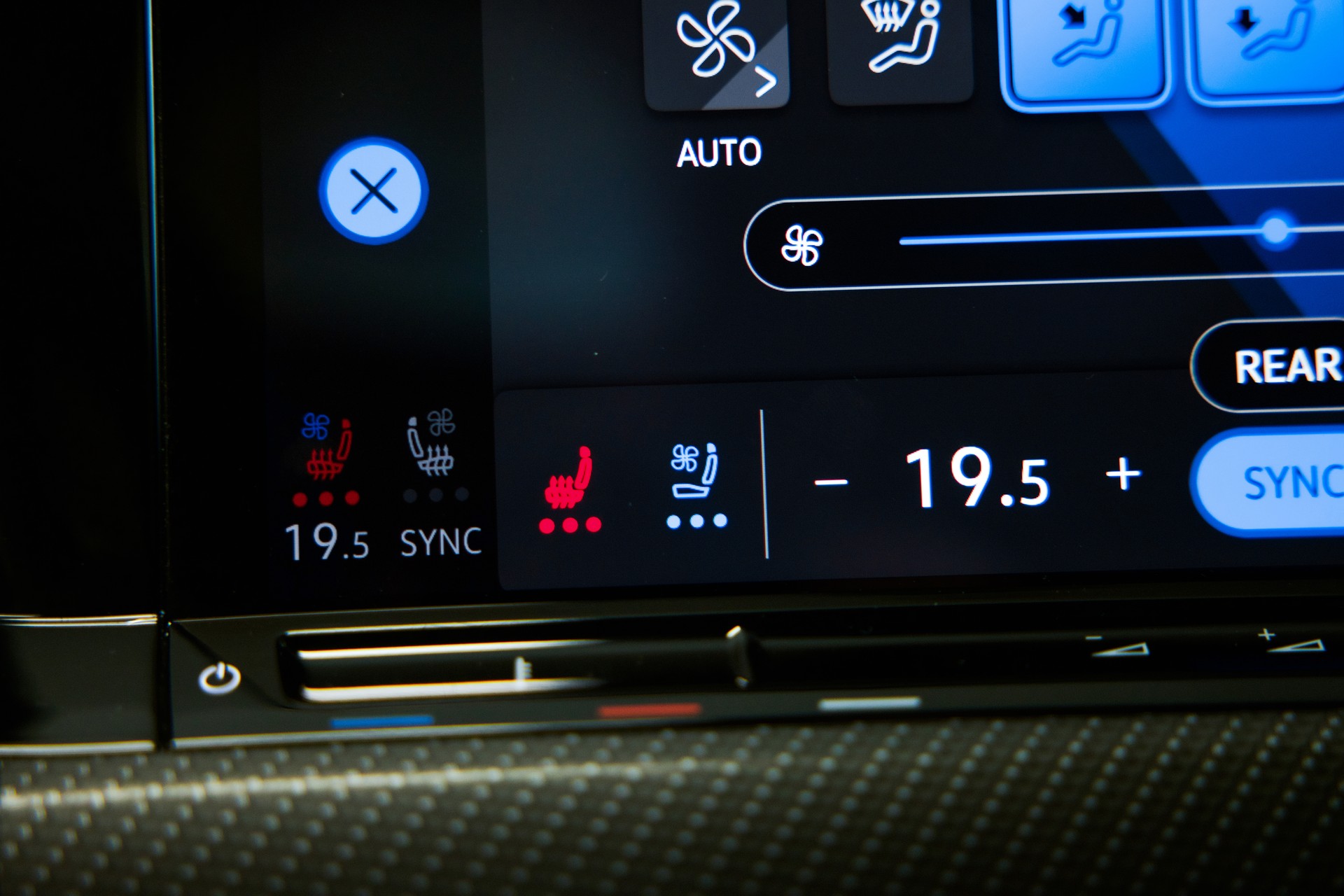 VW Golf 2.0 TSI R DSG 4Motion-image-30
