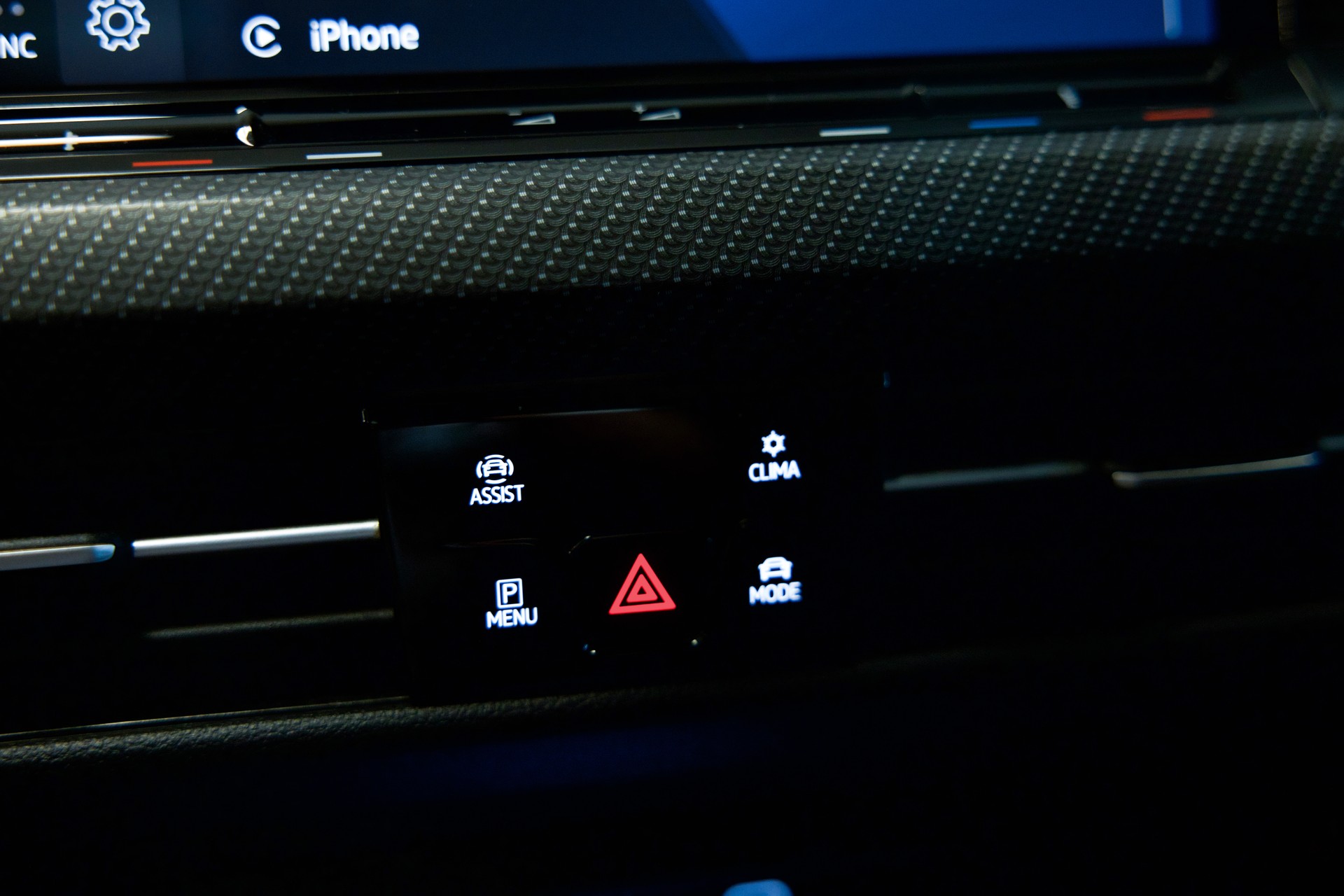 VW Golf 2.0 TSI R DSG 4Motion-image-31