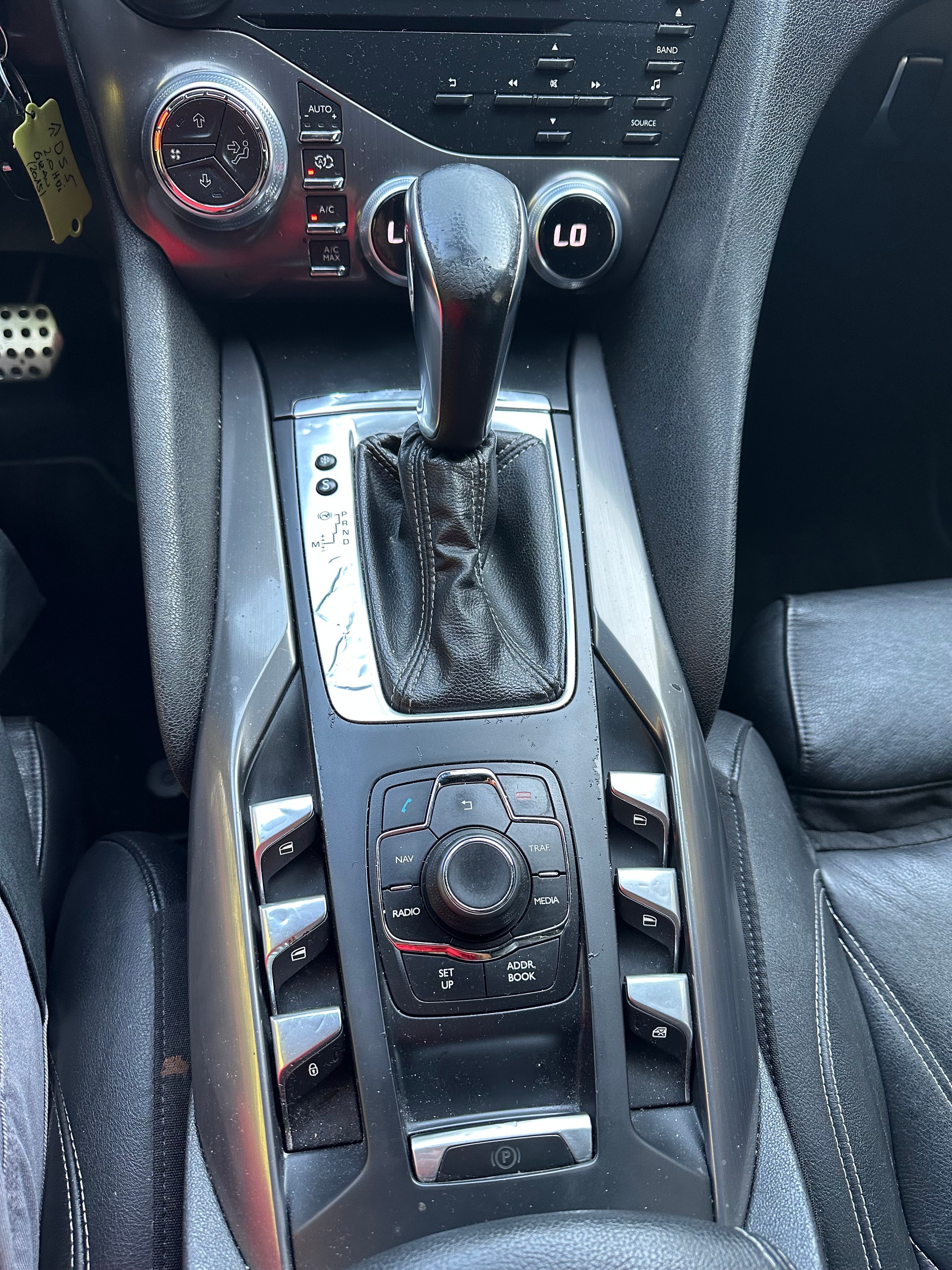 DS AUTOMOBILES DS5 2.0 e-HDi SO Chic Automatic-image-16