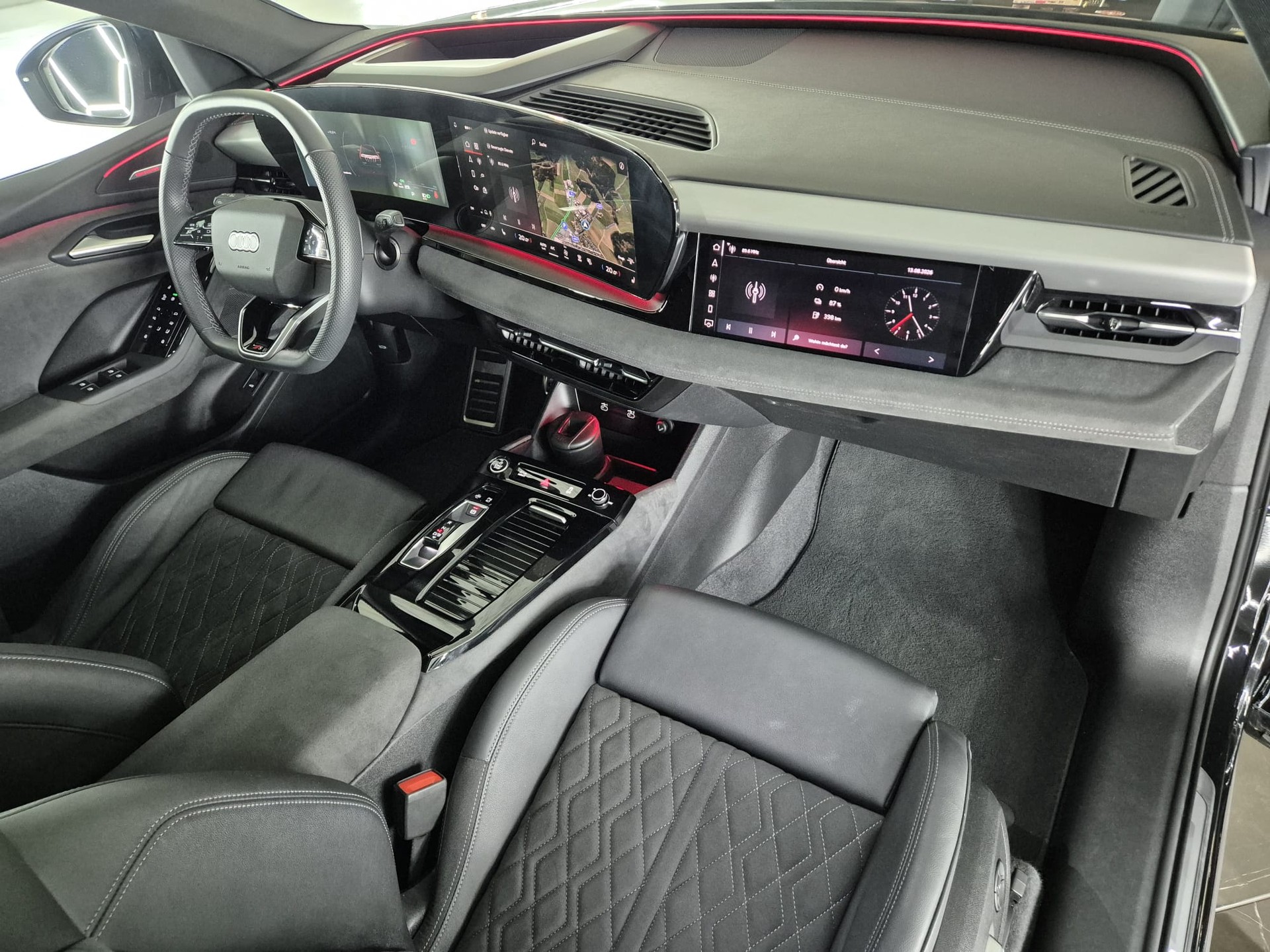 AUDI Q6 e-tron quattro S-LINE-image-29
