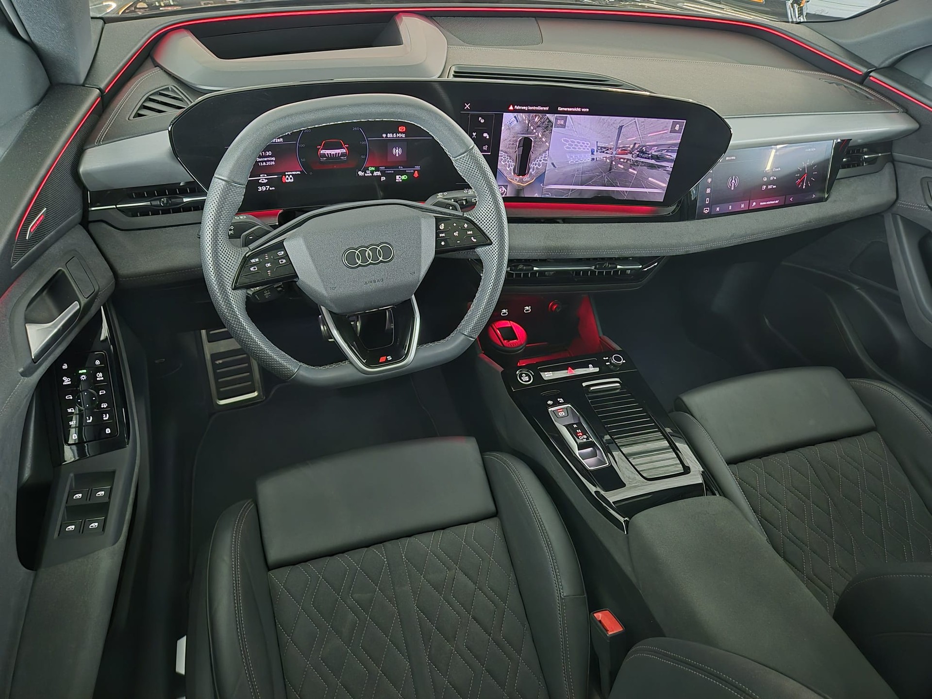 AUDI Q6 e-tron quattro S-LINE-image-35