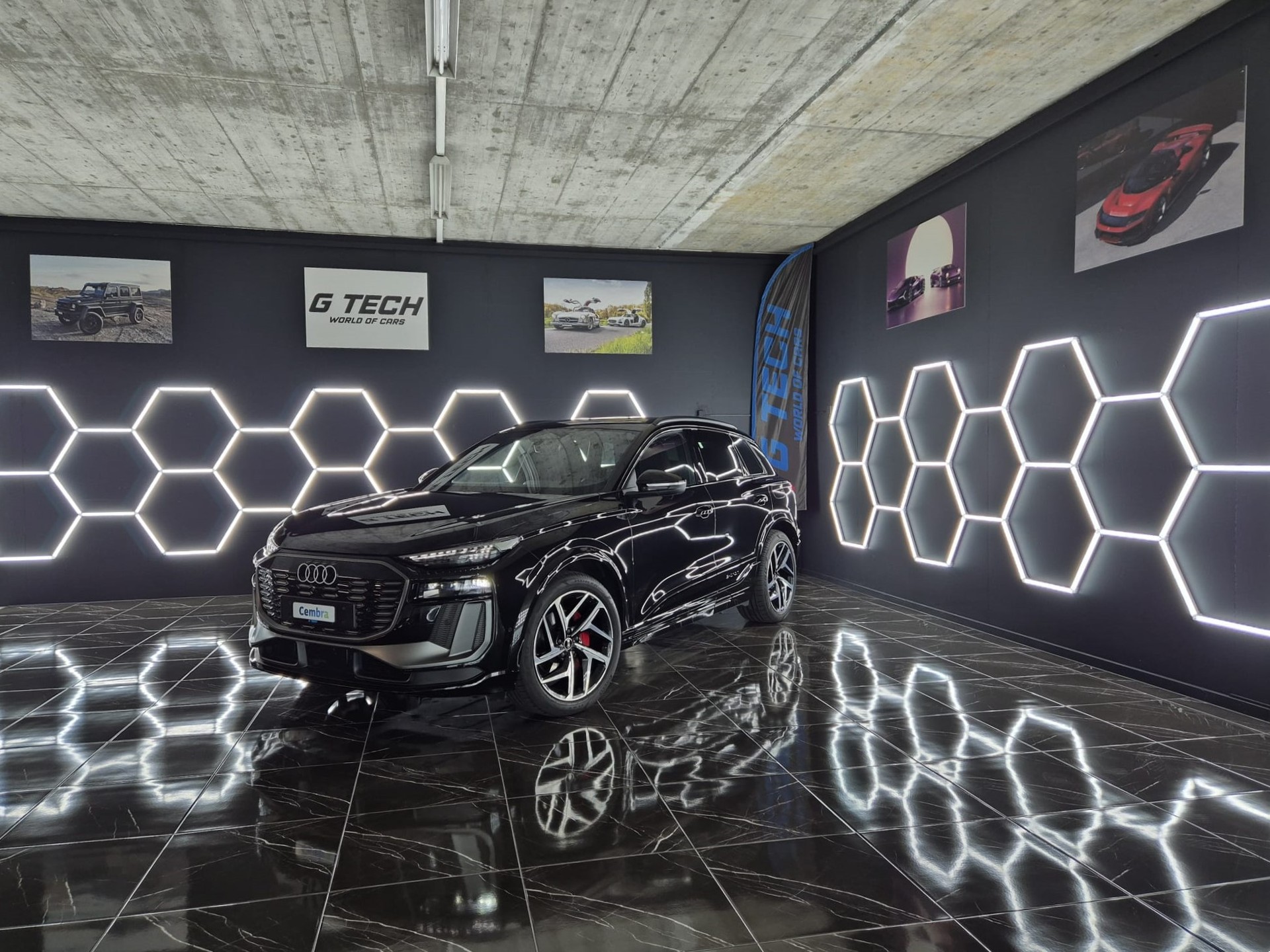 AUDI Q6 e-tron quattro S-LINE