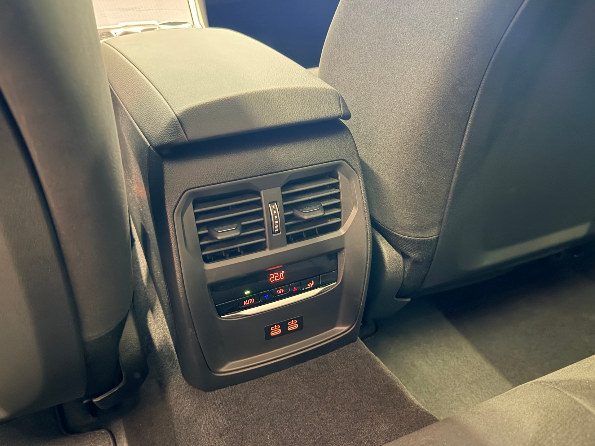 BMW 330i Touring xDrive Steptronic M Sport-image-18