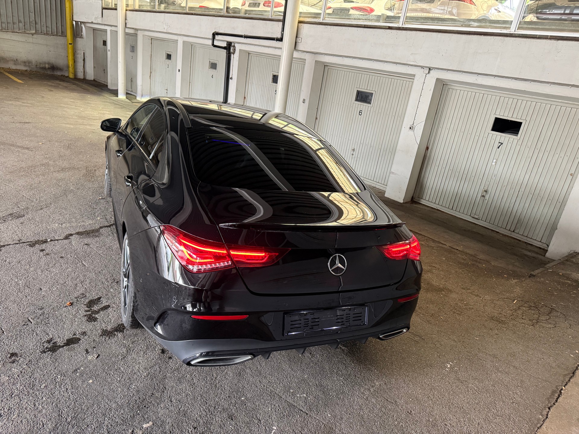 MERCEDES-BENZ CLA 200 AMG Line 7G-DCT-image-4