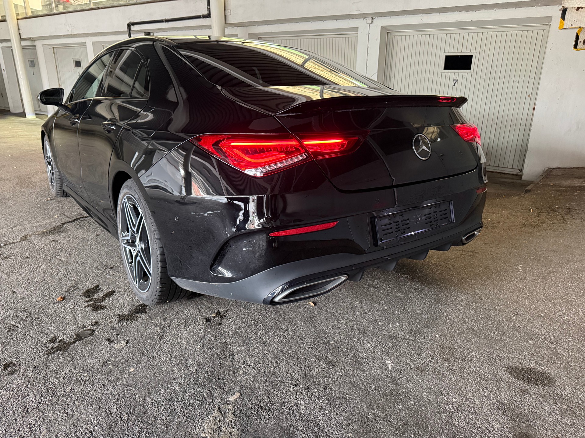 MERCEDES-BENZ CLA 200 AMG Line 7G-DCT-image-5