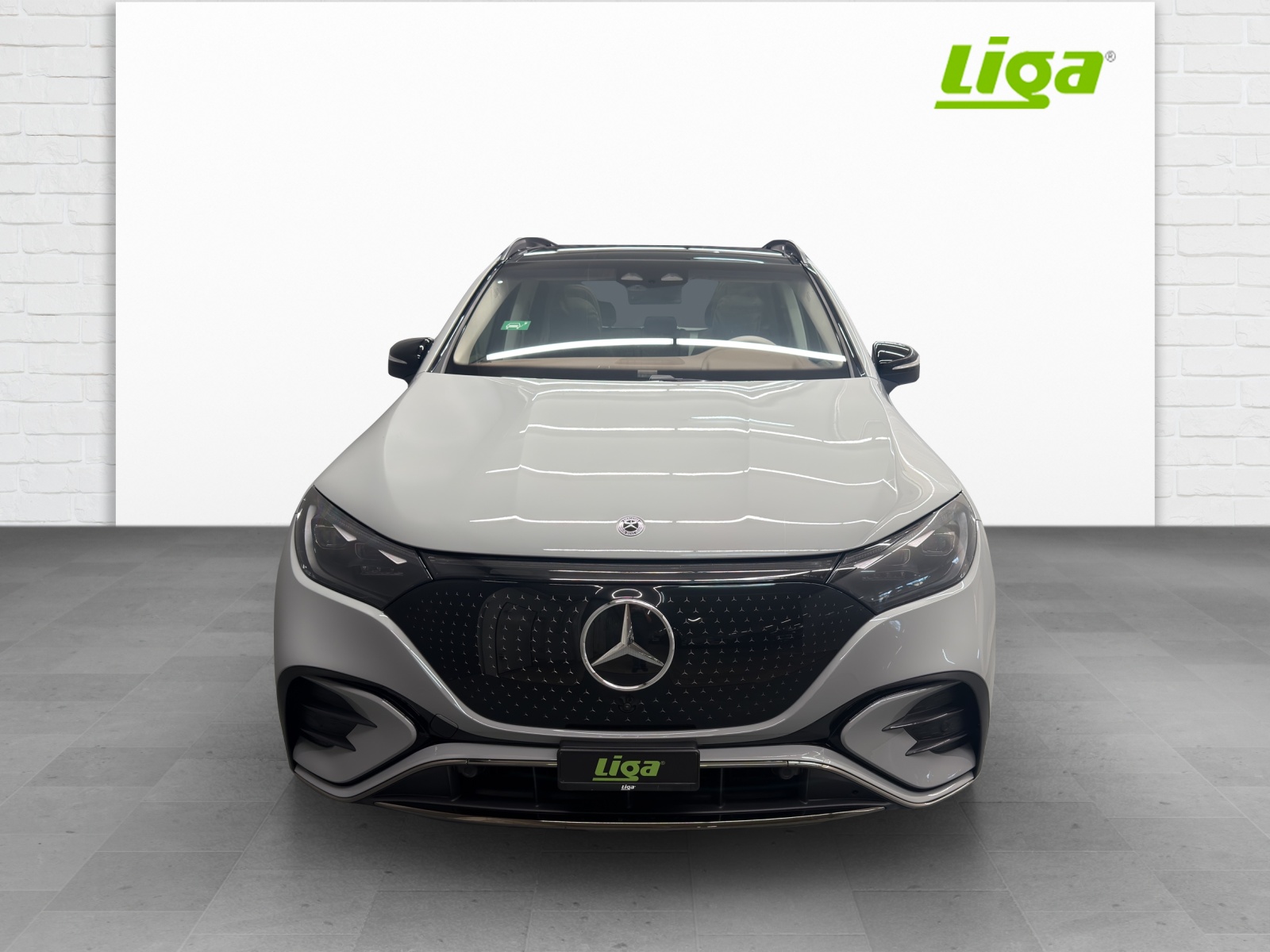 MERCEDES-BENZ EQE 500 Excellence AMG Line-showroom-element-1