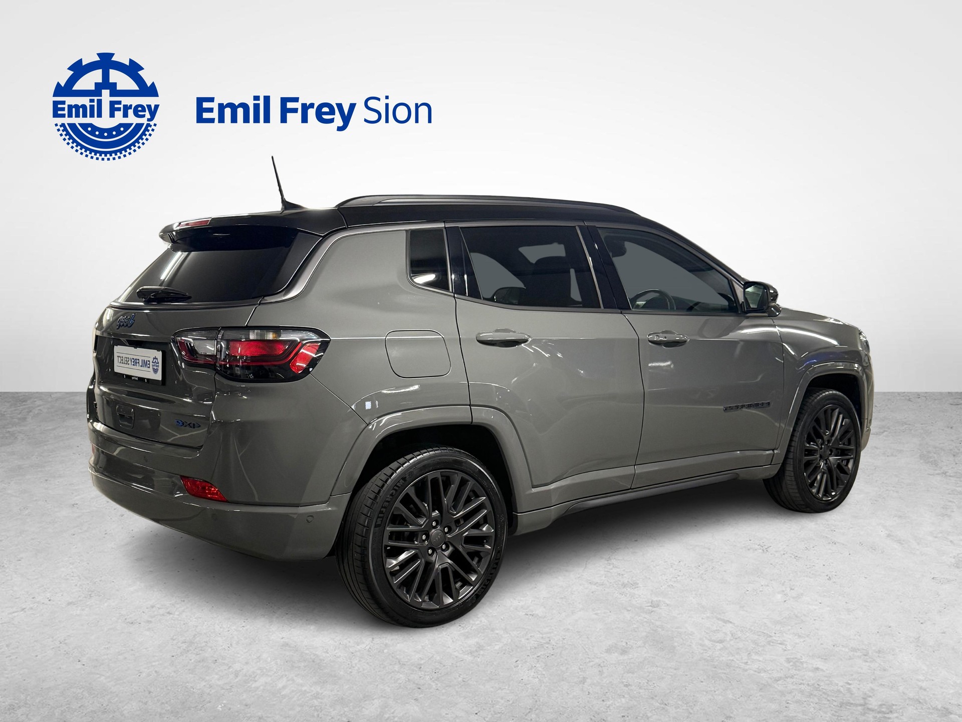 JEEP Compass 1.3 S 4xe-showroom-element-3