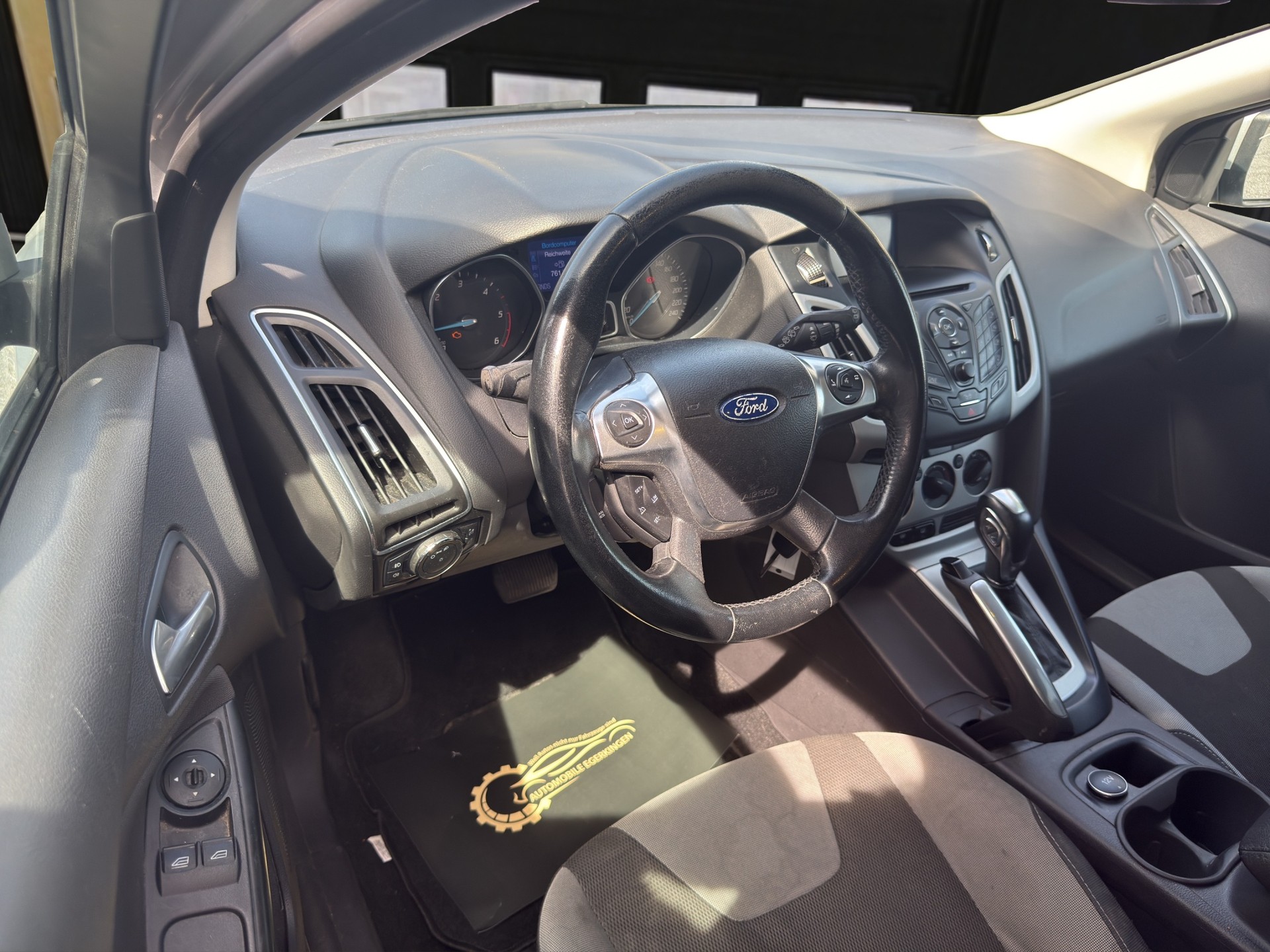 FORD Focus 2.0 TDCi Trend PowerShift-image-8