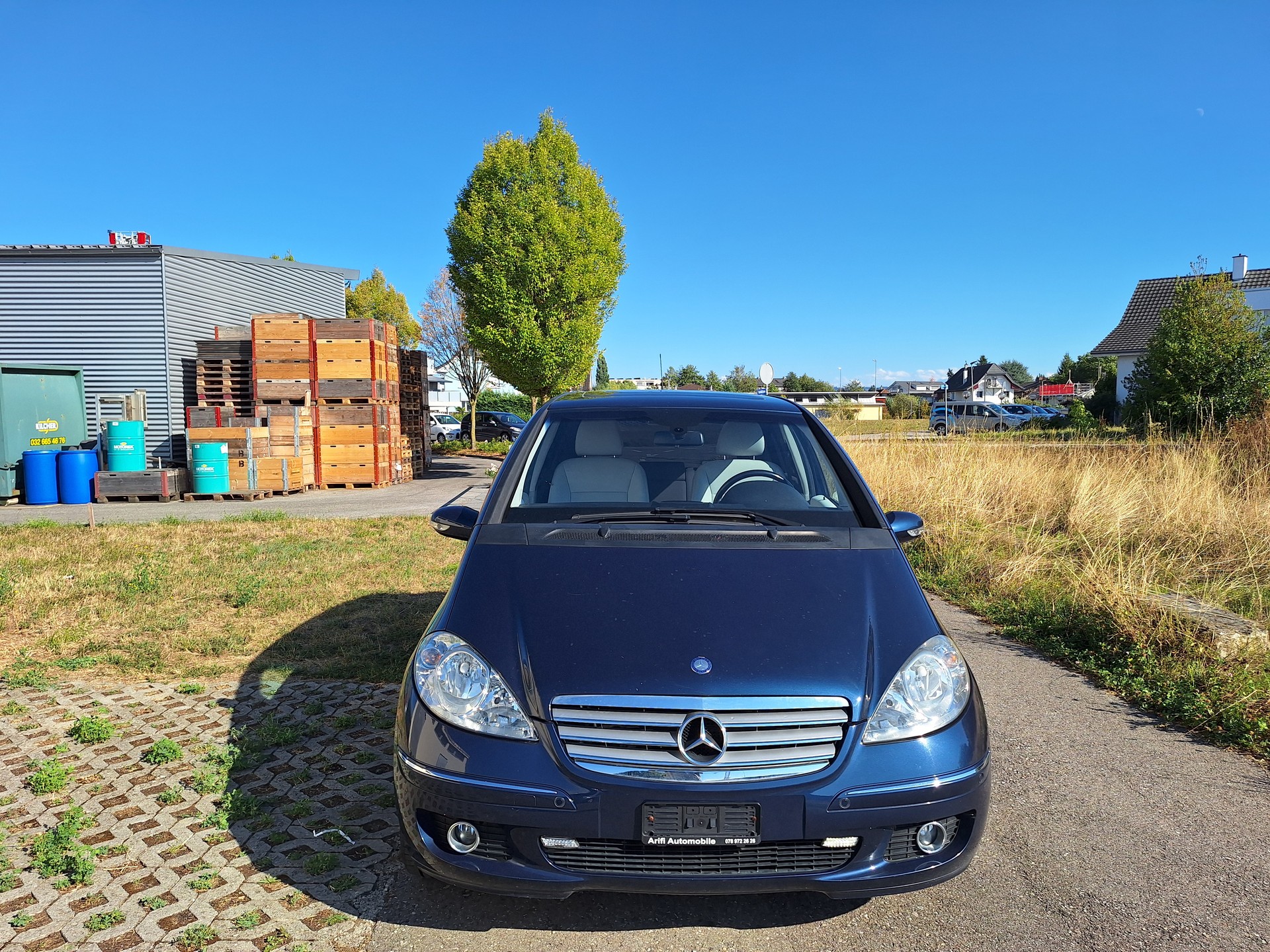 MERCEDES-BENZ A 200 Classic-showroom-element-2
