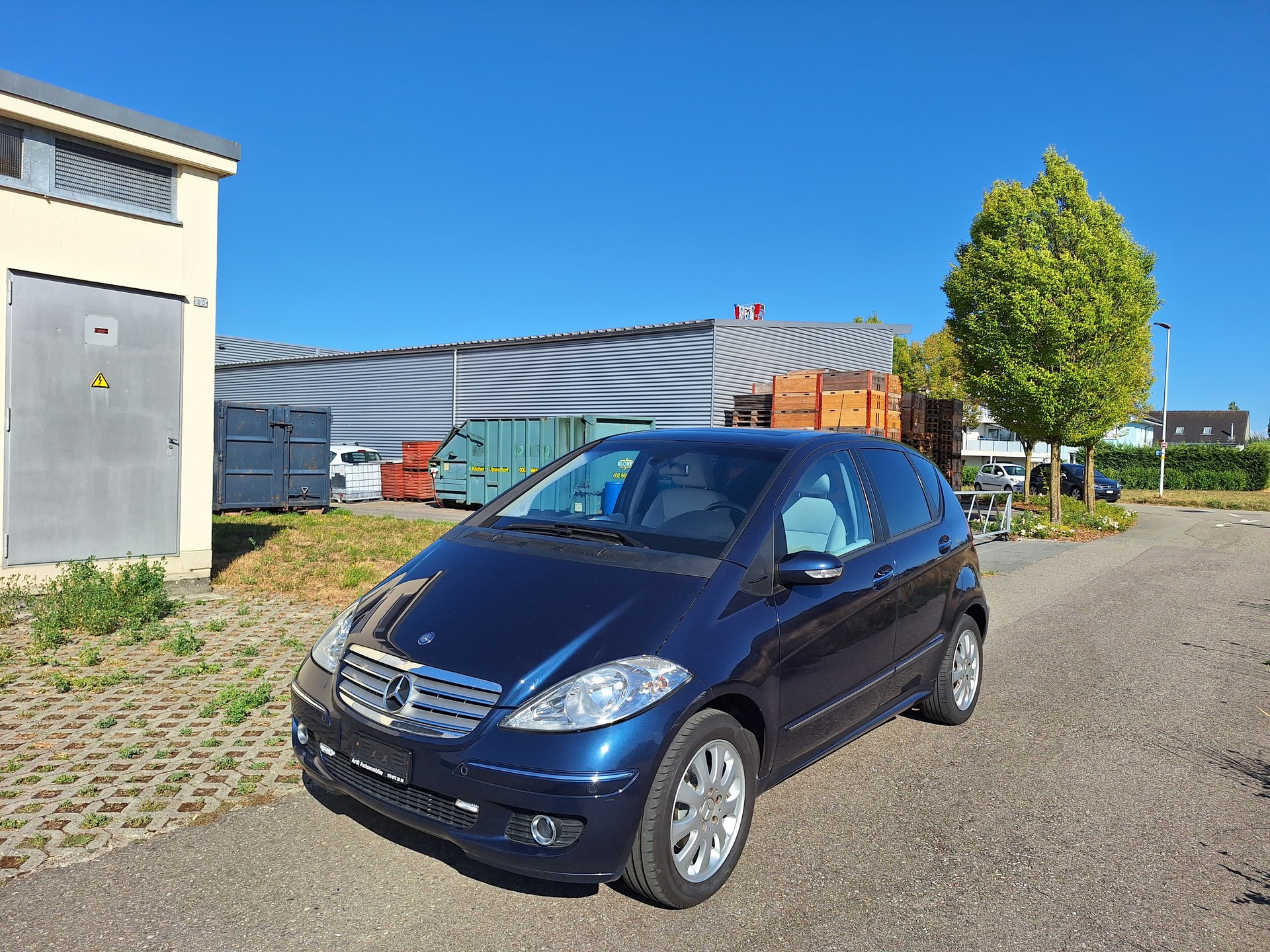 MERCEDES-BENZ A 200 Classic-showroom-element-1