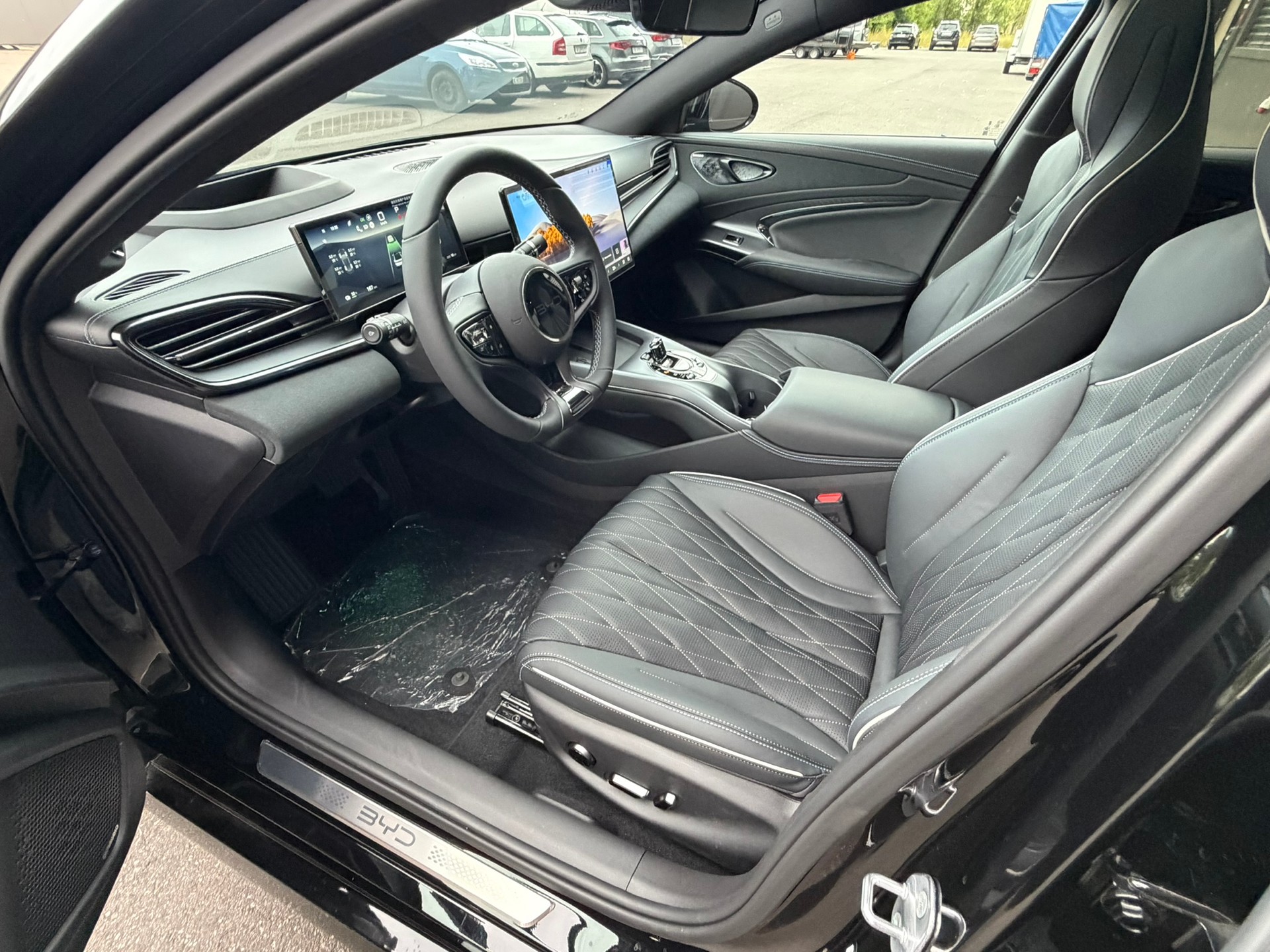 BYD Seal 82,5 kWh Excellence AWD-image-9