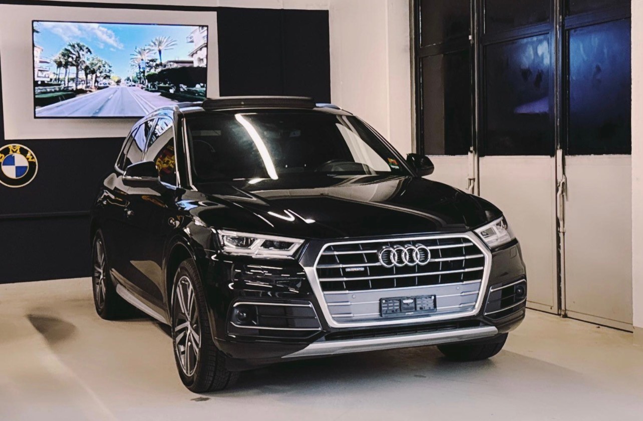 AUDI Q5 3.0 TDI sport quattro tiptronic