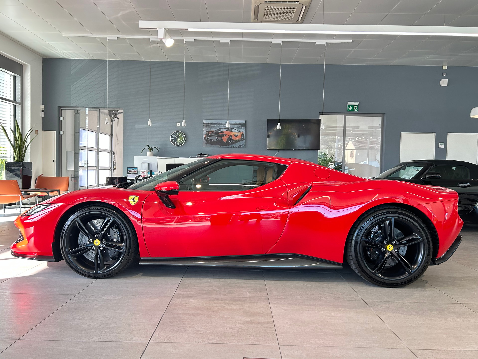FERRARI 296 GTB-showroom-element-2